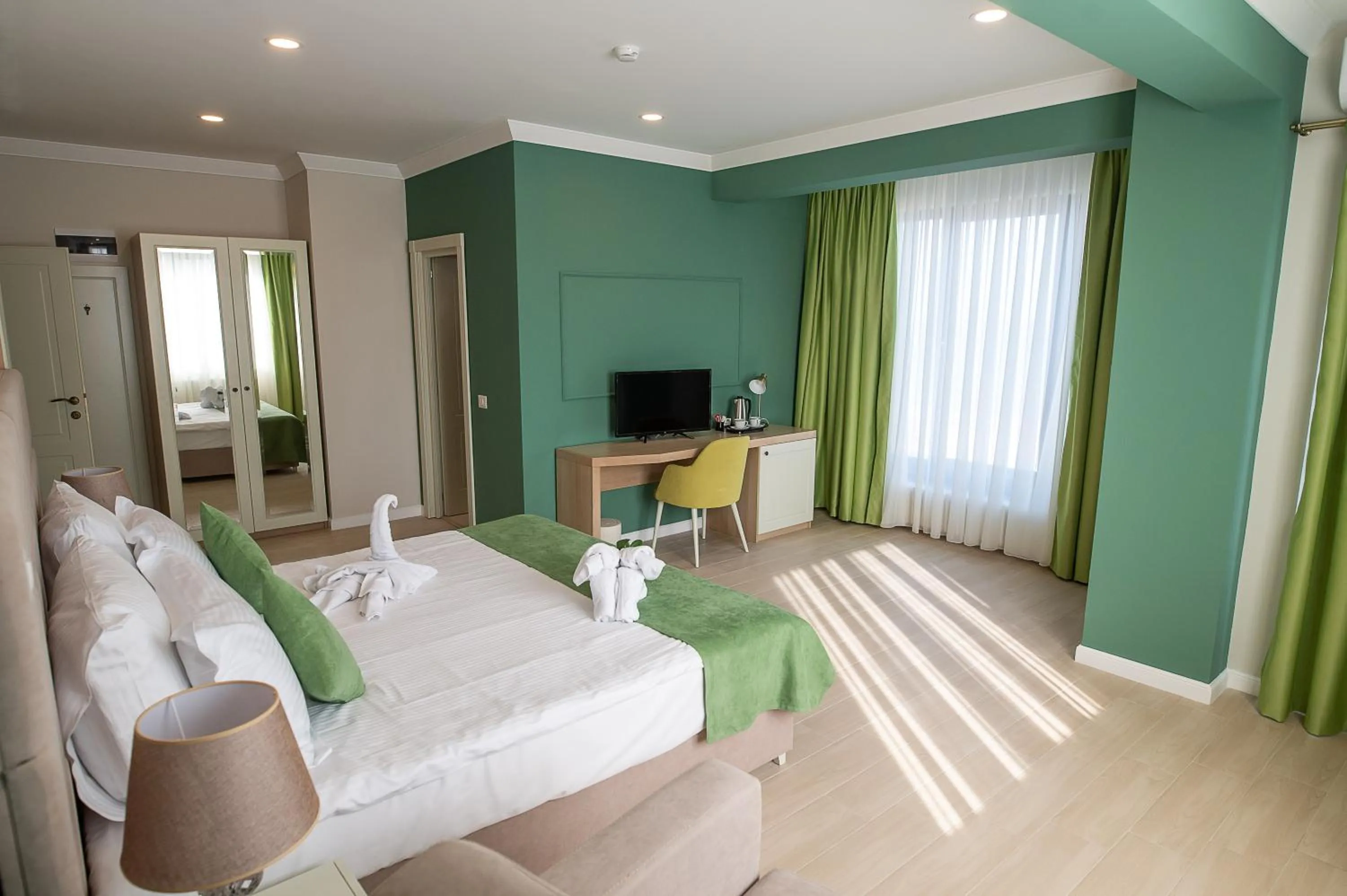 Photo of the whole room, Bed in Hotel Azaleea Mamaia Nord