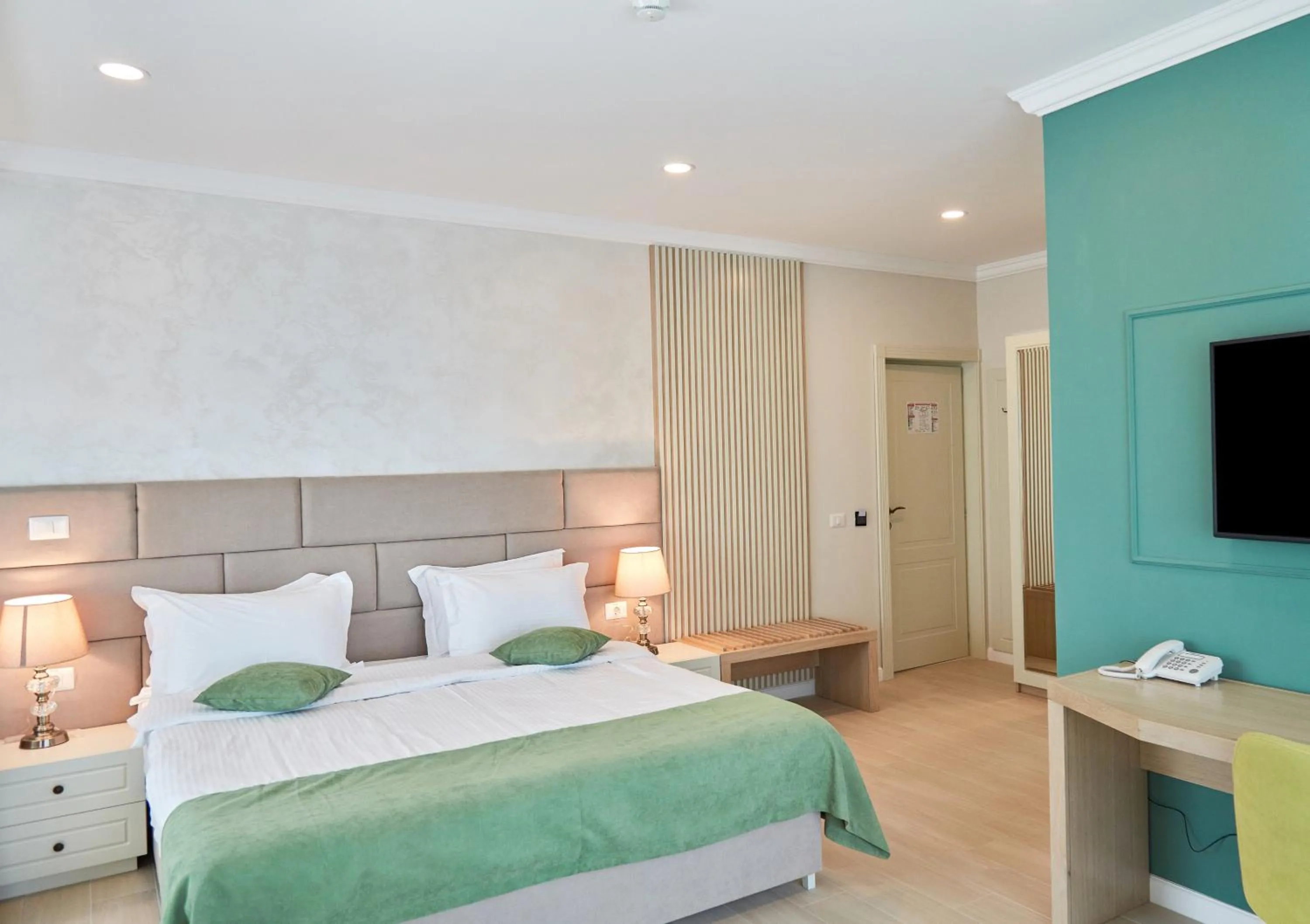 Bed in Hotel Azaleea Mamaia Nord