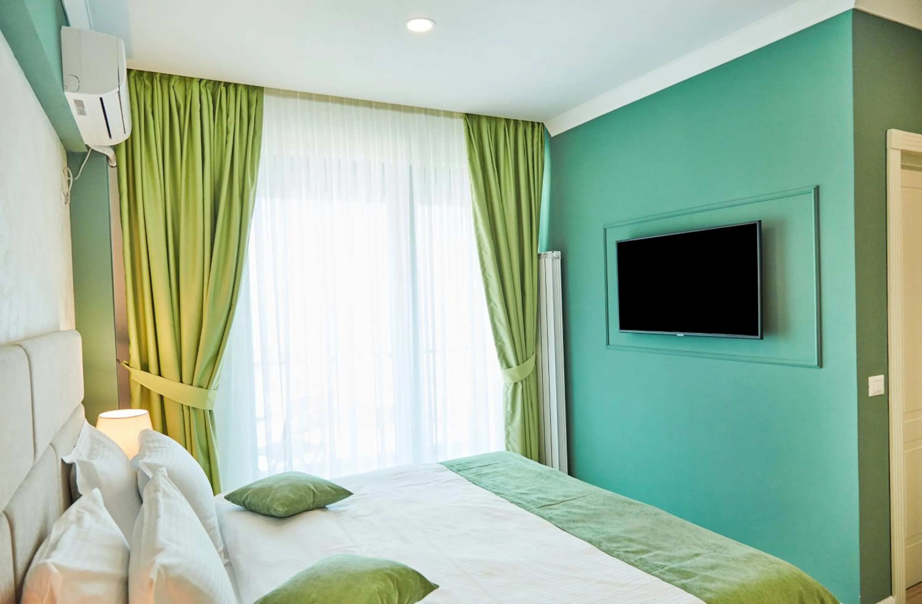 Bed in Hotel Azaleea Mamaia Nord