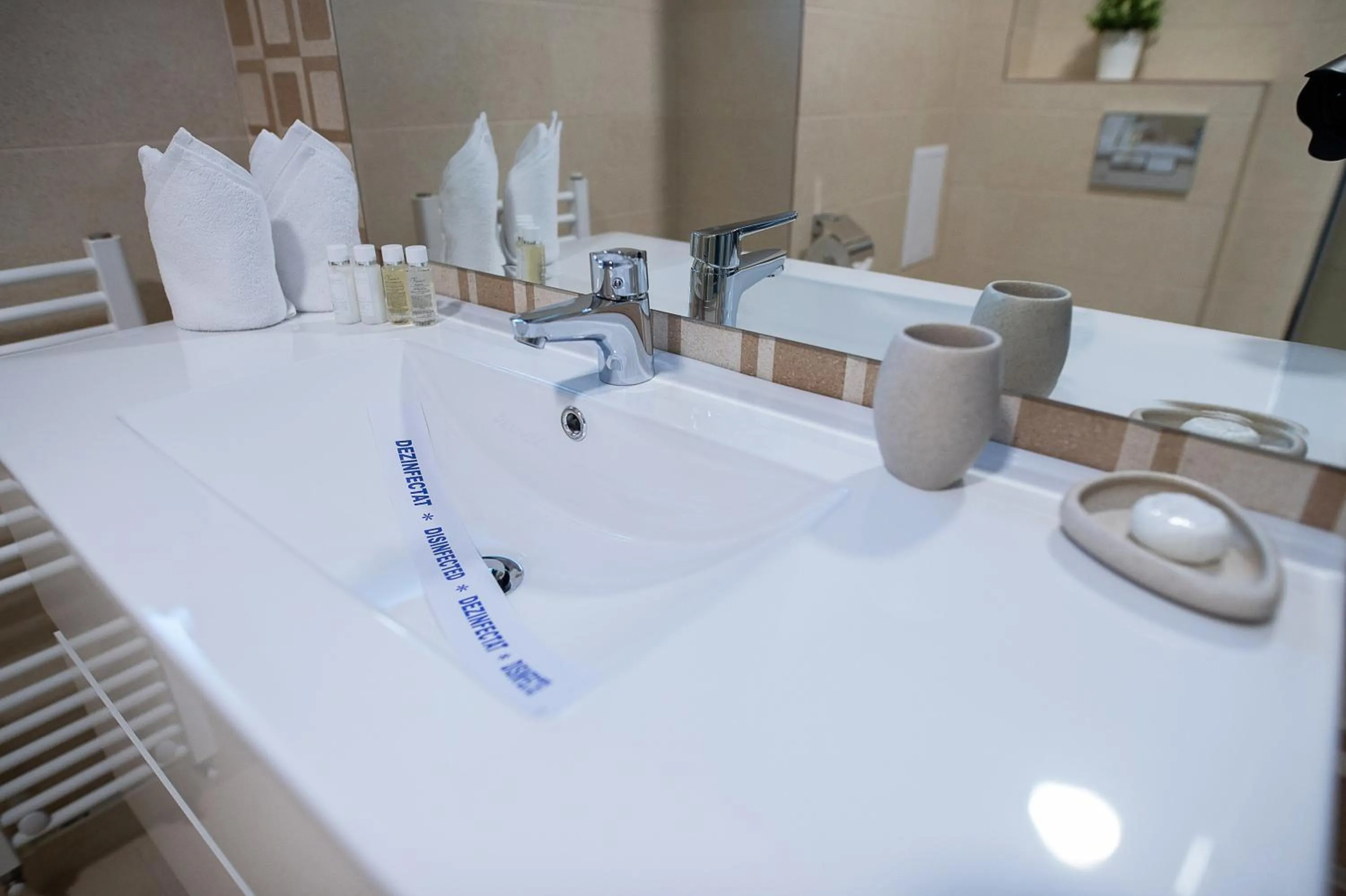 Bathroom in Hotel Azaleea Mamaia Nord