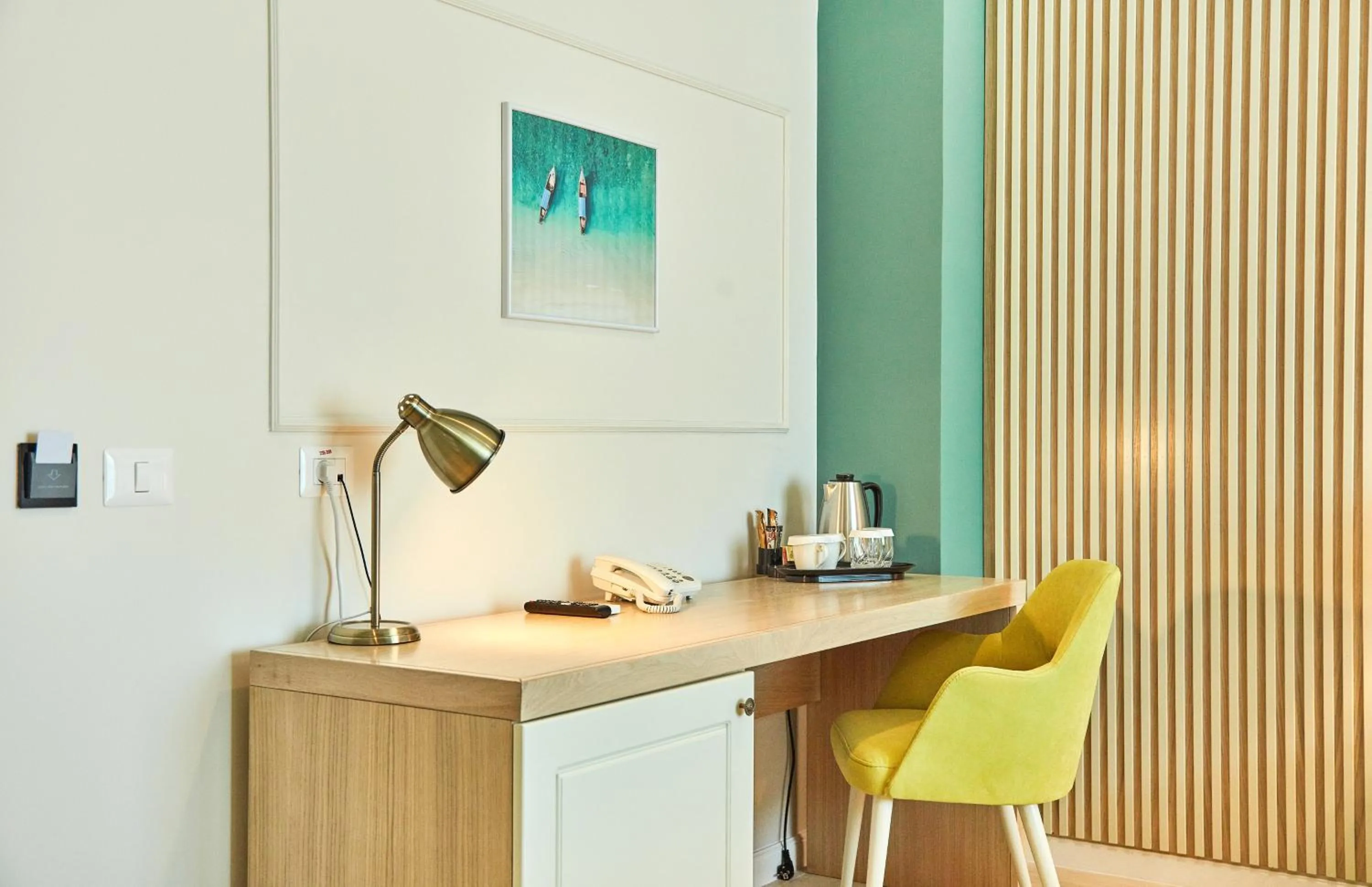 Coffee/tea facilities in Hotel Azaleea Mamaia Nord