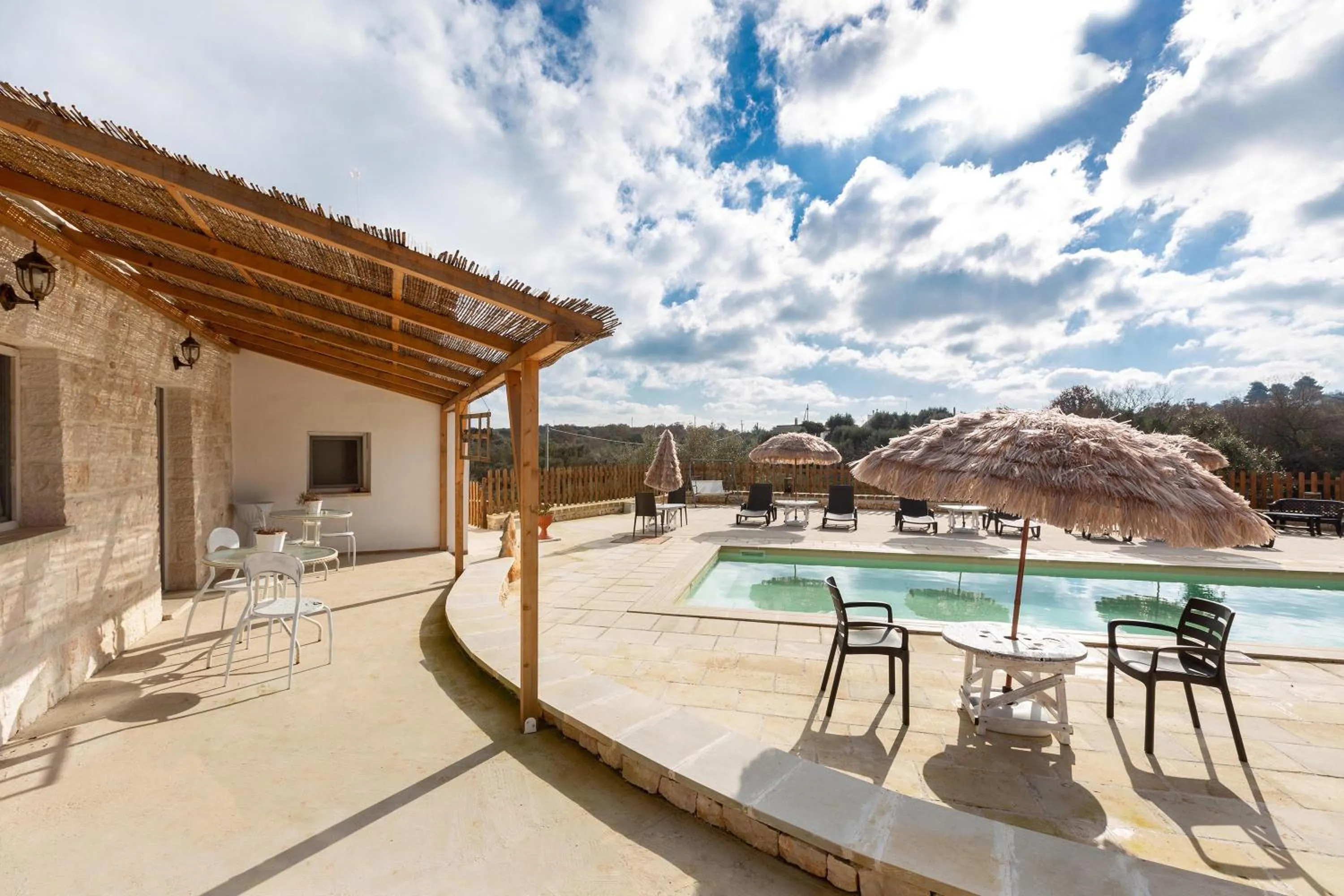 Swimming pool in B&B Mariano