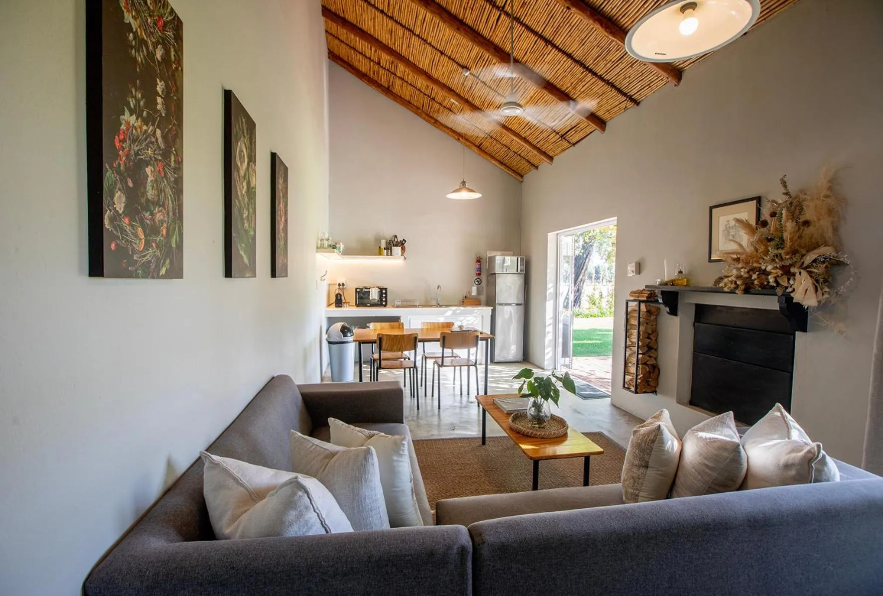 Living room in Saronsberg Vineyard Cottages