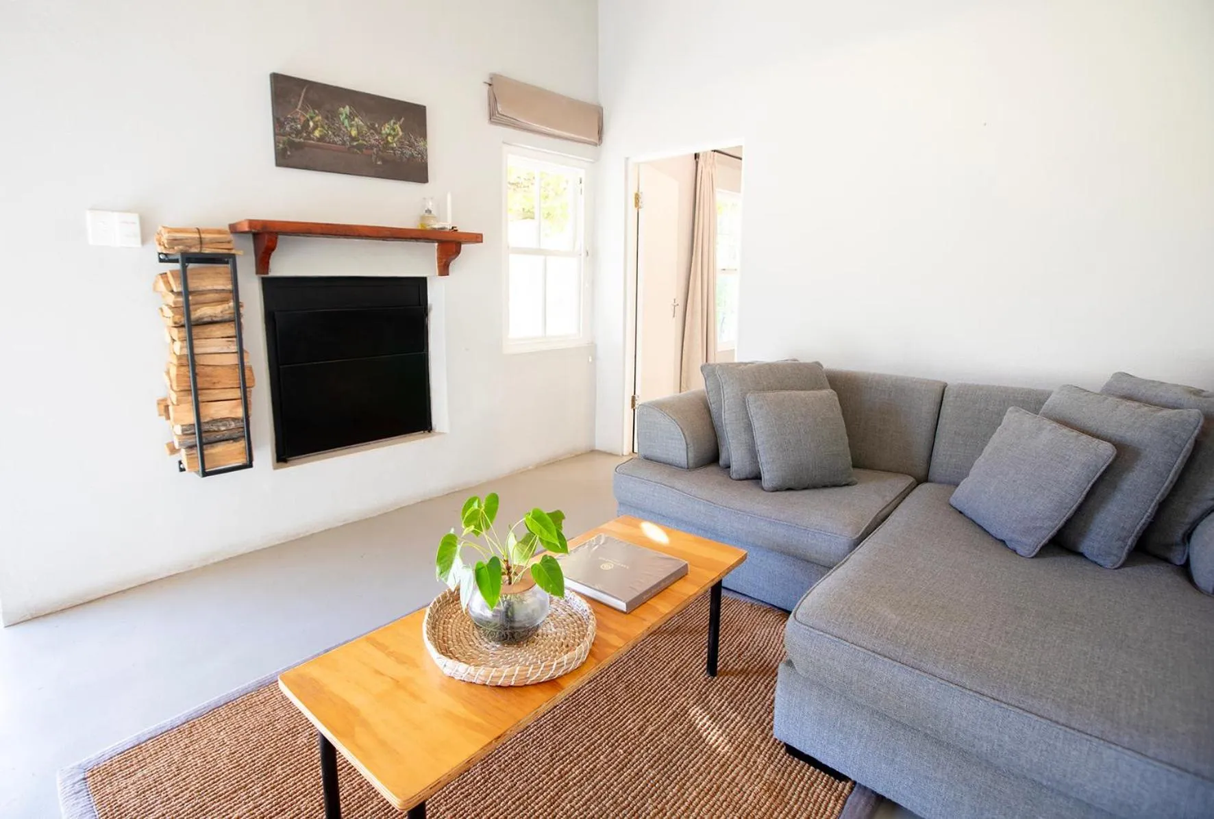 fireplace in Saronsberg Vineyard Cottages