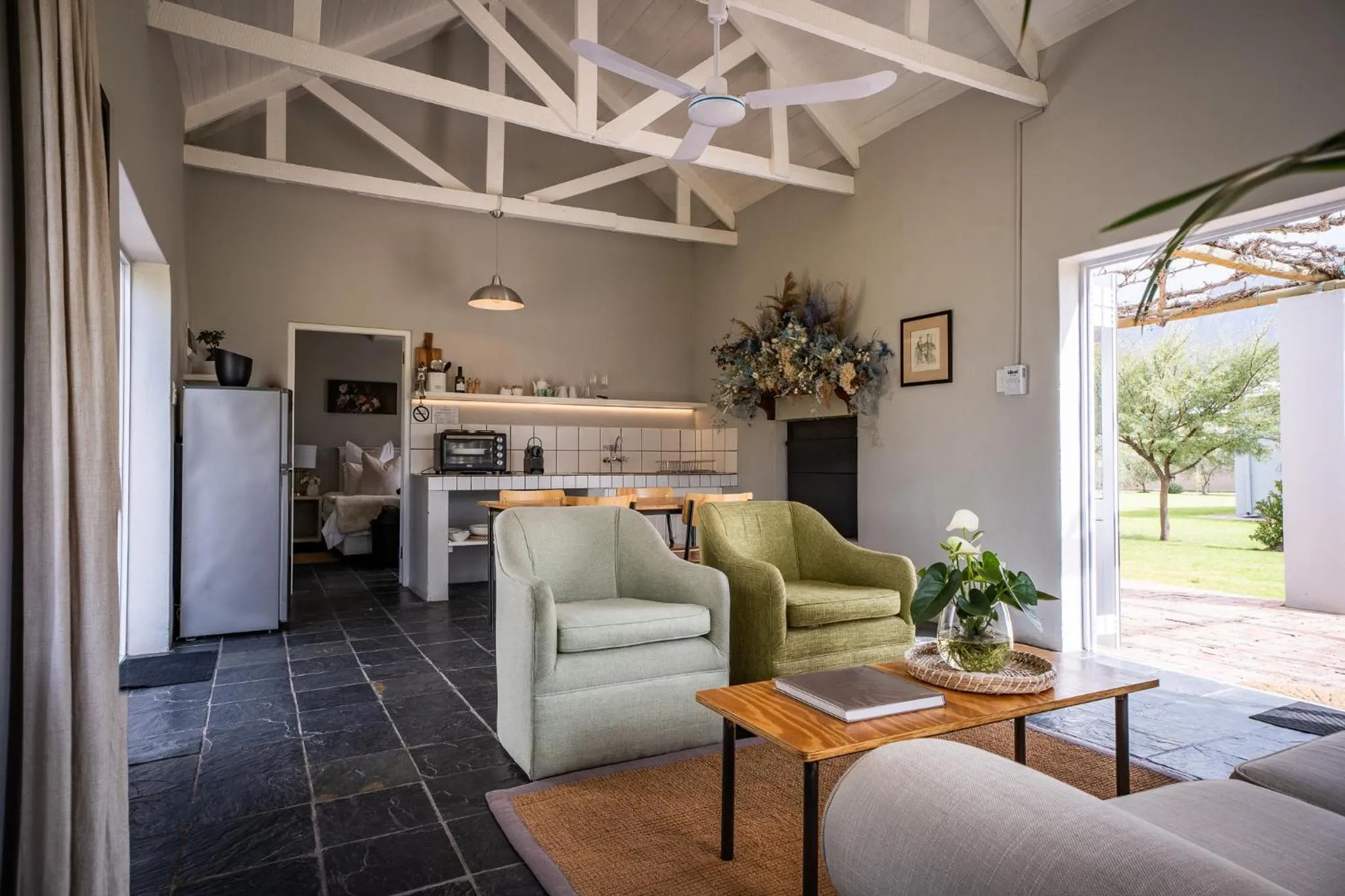 Kitchen or kitchenette in Saronsberg Vineyard Cottages