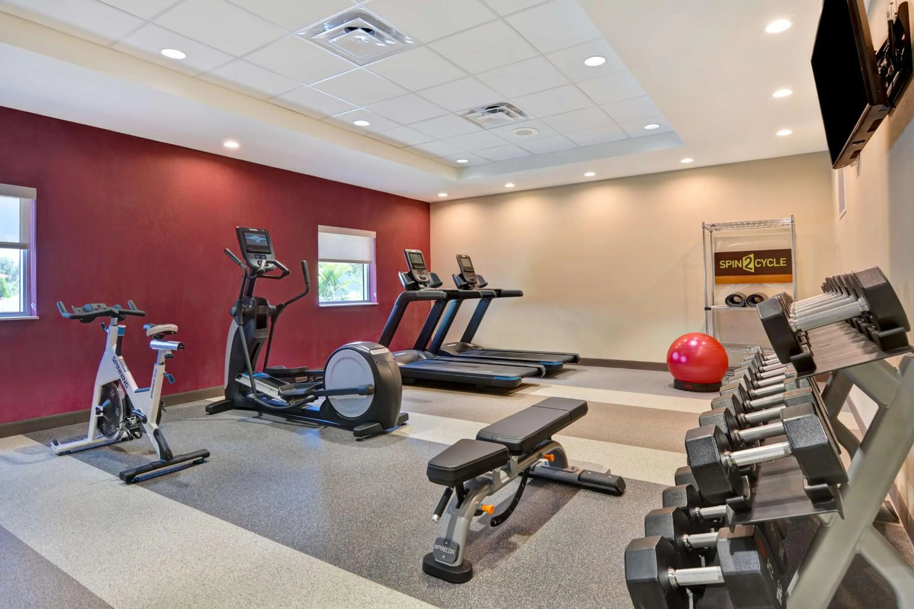 Fitness centre/facilities in Home2 Suites By Hilton Naples I-75 Pine Ridge Road