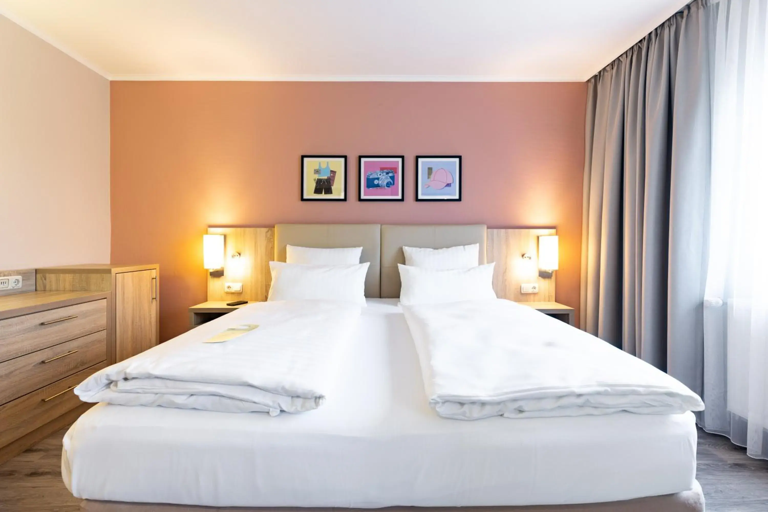 Photo of the whole room, Bed in Garner Hotel Bremen North by IHG Photo of the whole room, Bed in Garner Hotel Bremen North by IHG