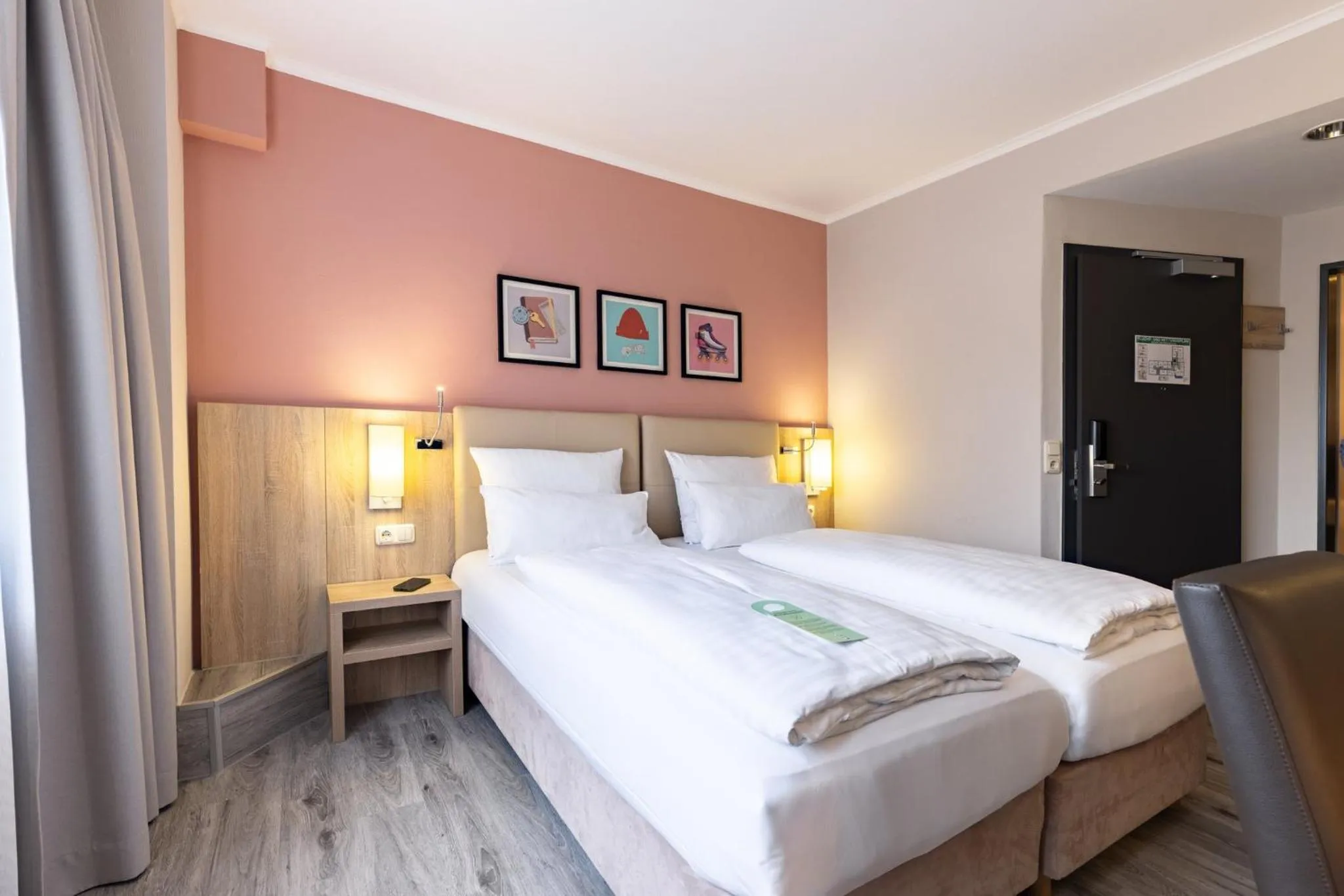 Photo of the whole room, Bed in Garner Hotel Bremen North by IHG