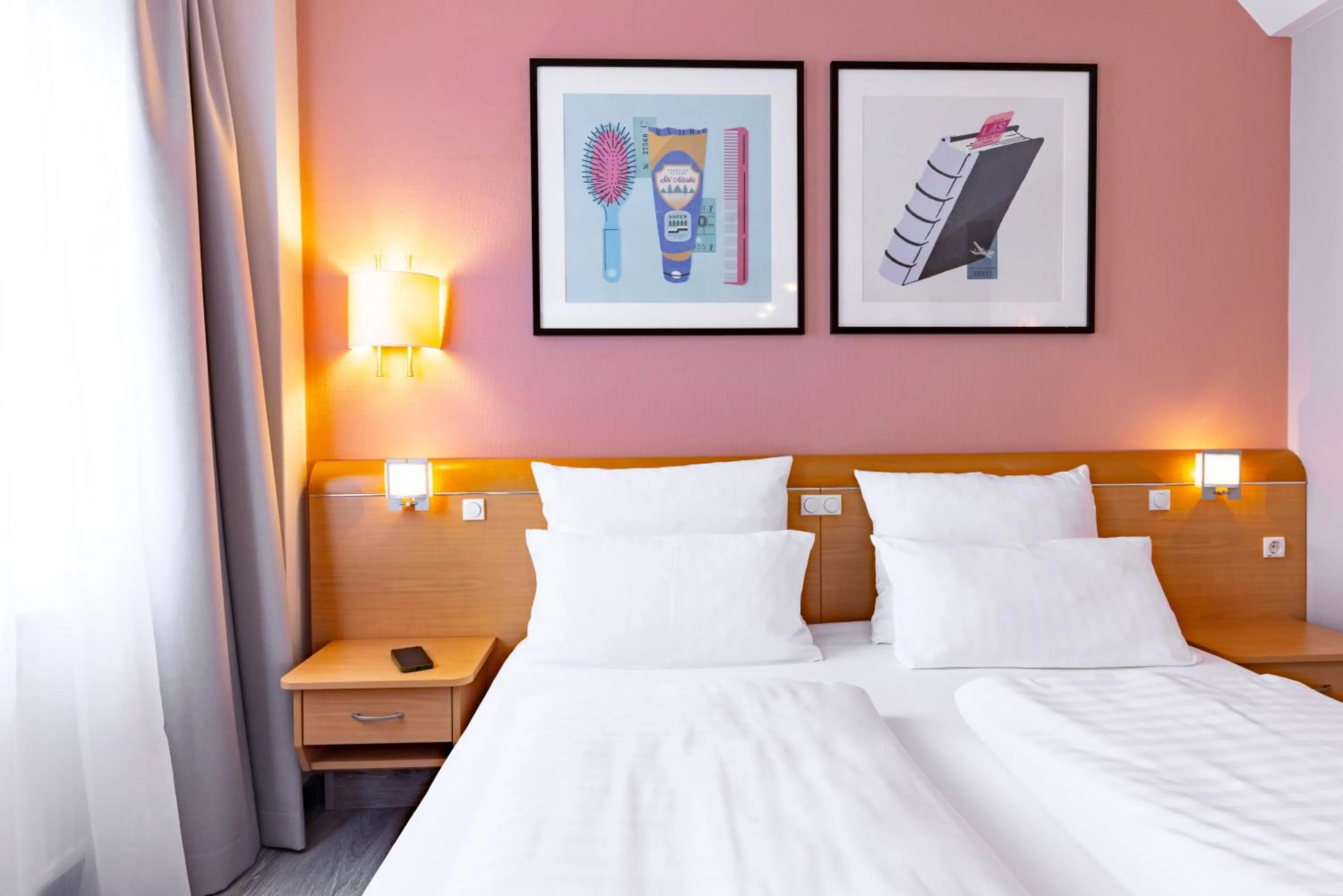 Photo of the whole room, Bed in Garner Hotel Bremen North by IHG