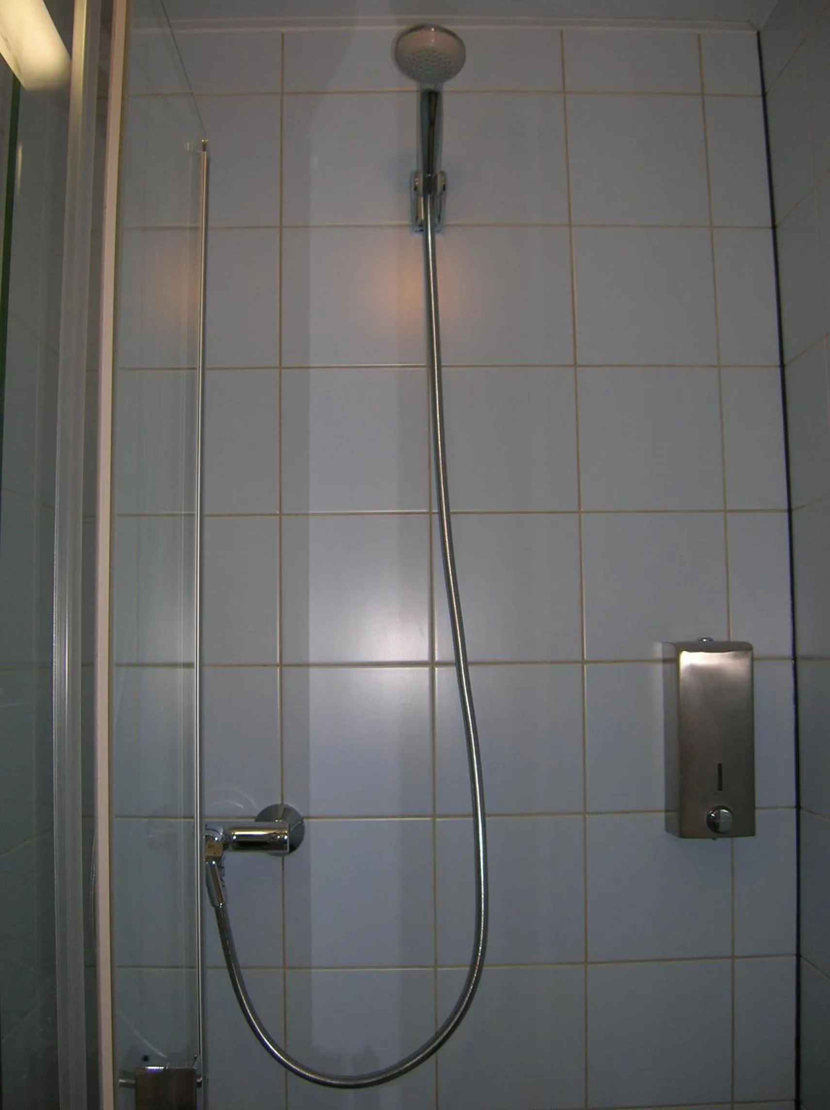 Bathroom in Hotel Darcet