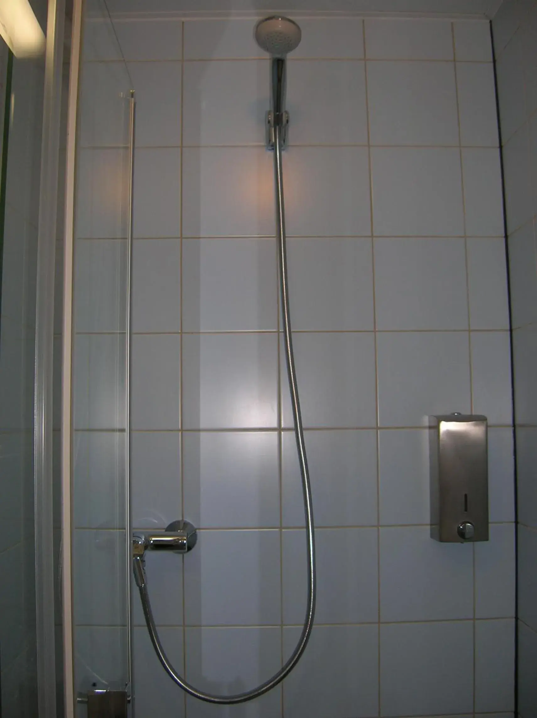 Bathroom in Hotel Darcet Bathroom in Hotel Darcet