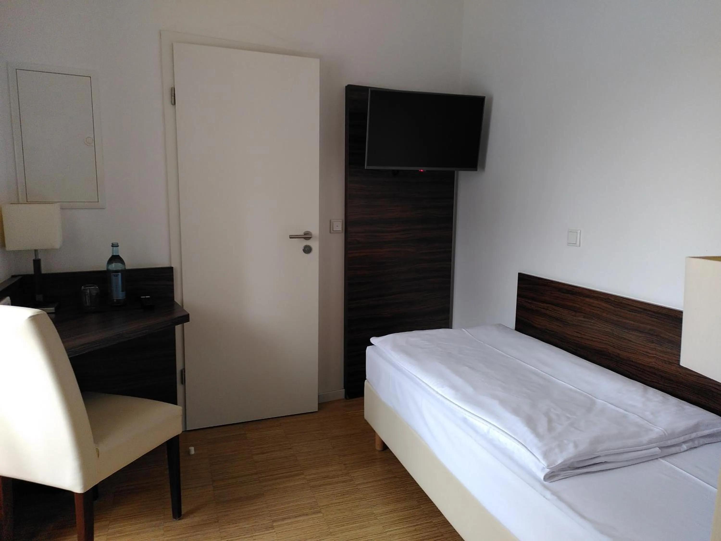 Bed in Halber Mond