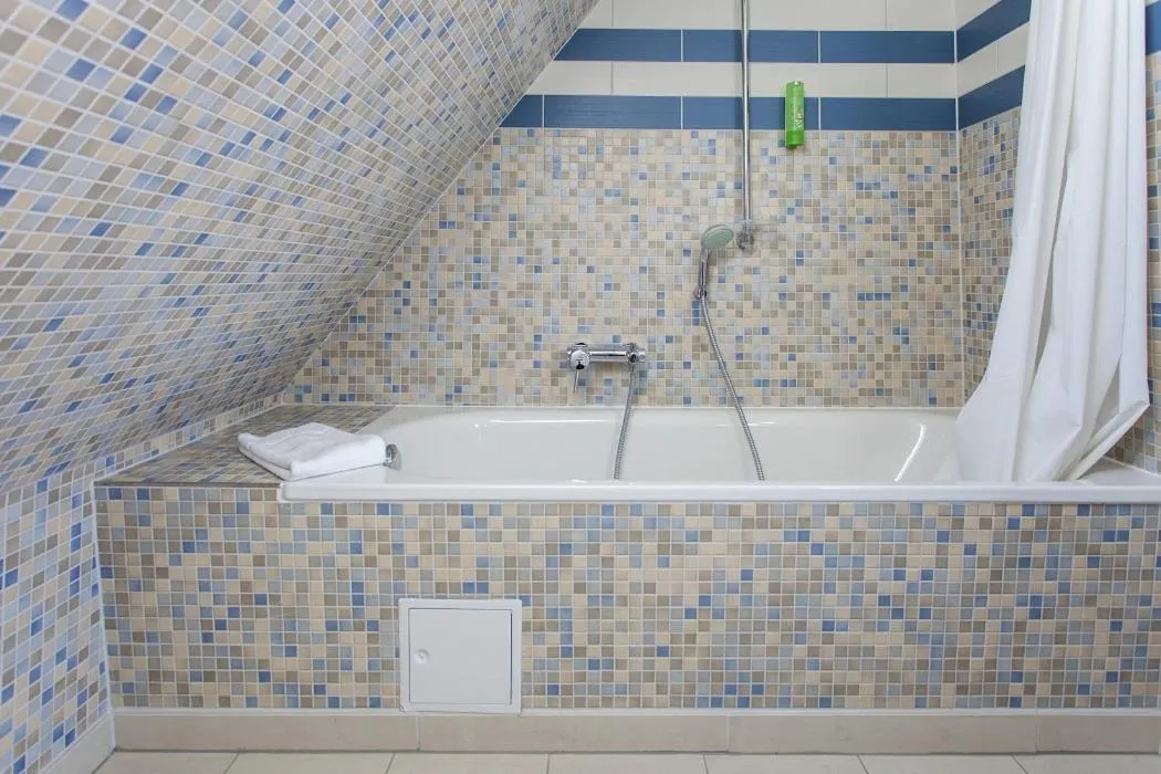 Bathroom in Halber Mond