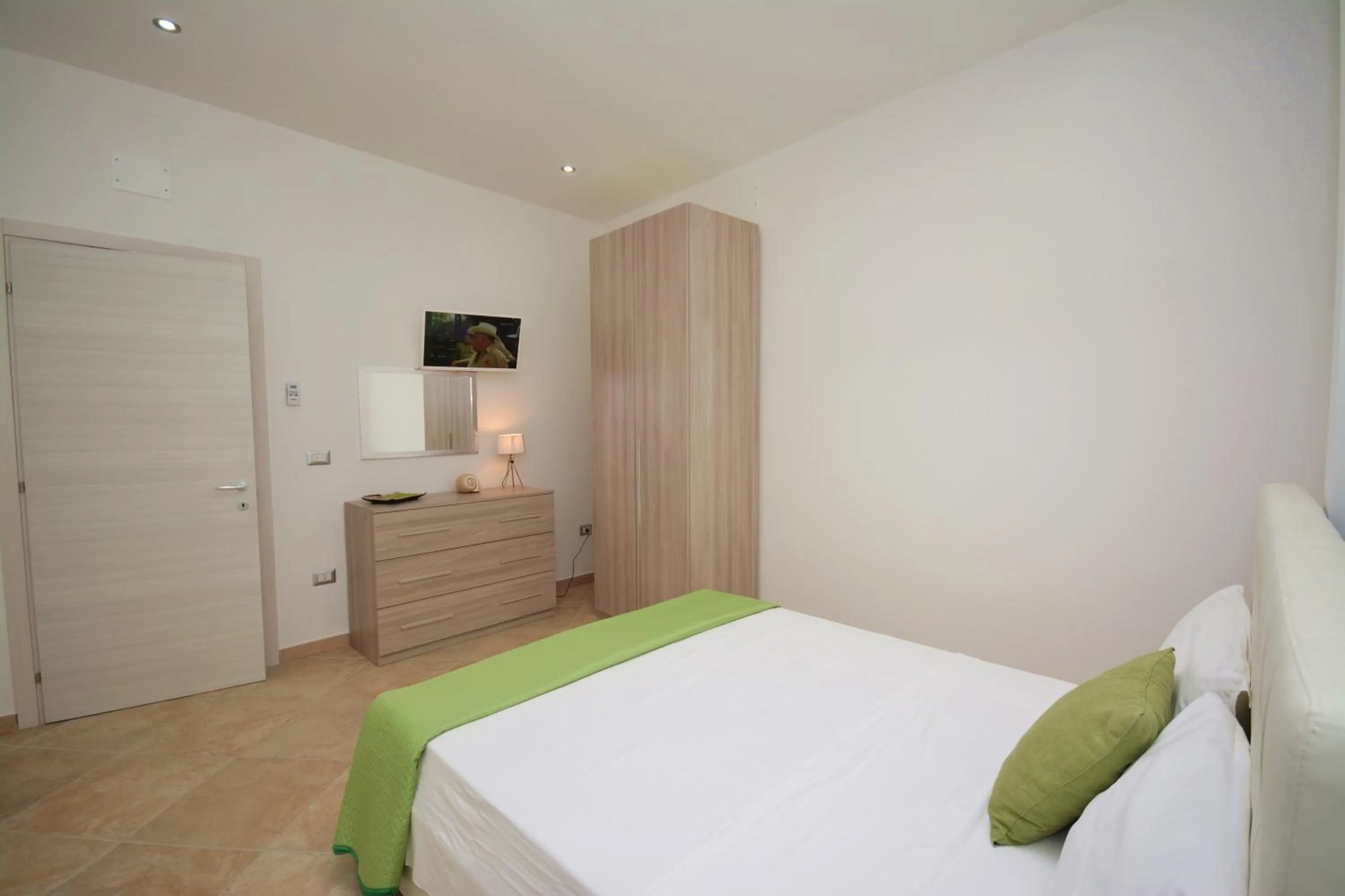 Photo of the whole room, Bed in da Rocco B&B