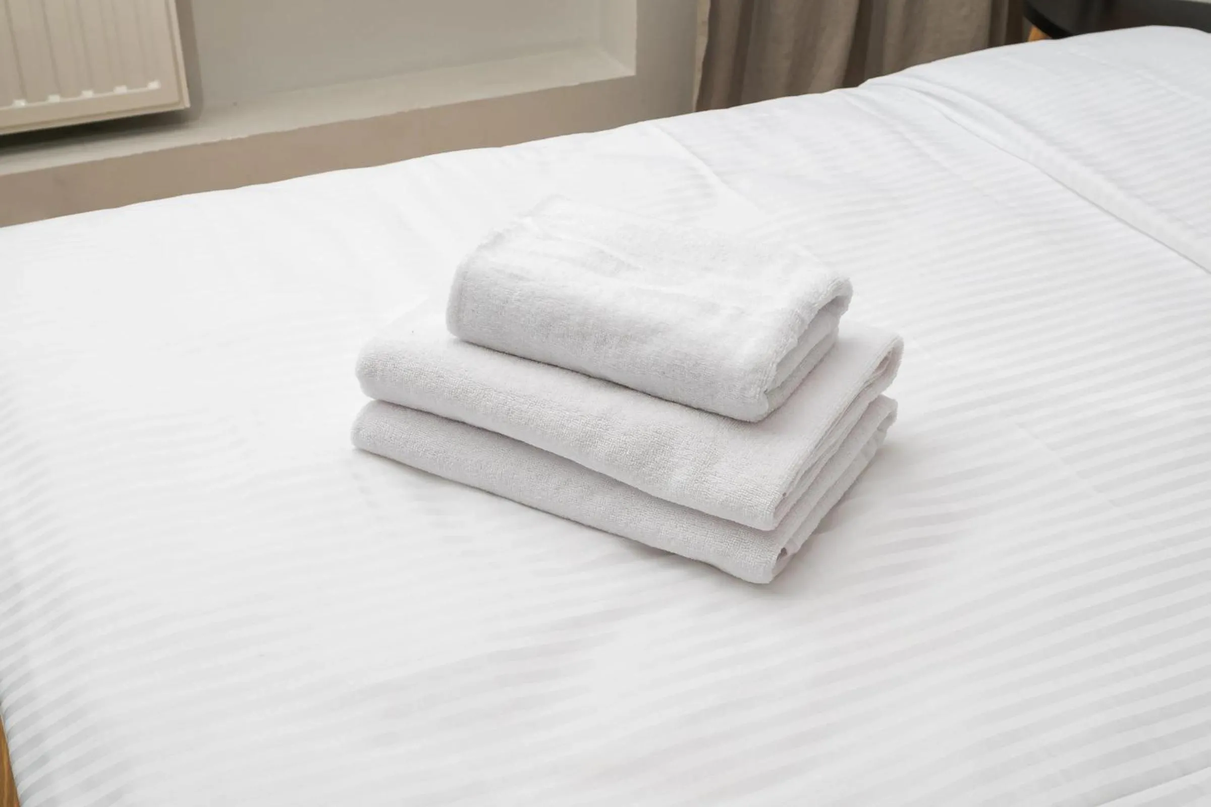 towels, Bed in Stylish Cozy flat in Warsaw center