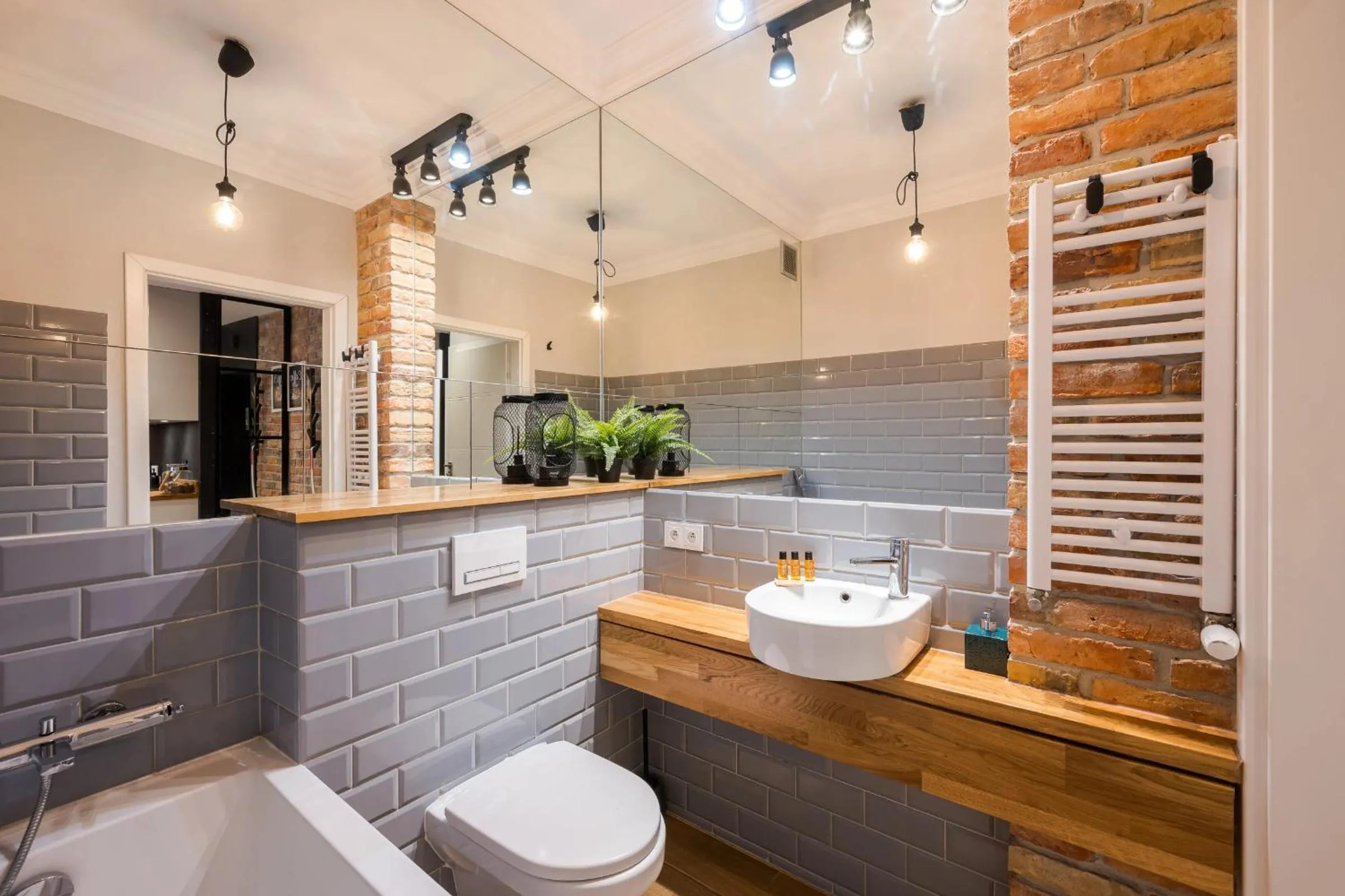 Bathroom in Stylish Cozy flat in Warsaw center