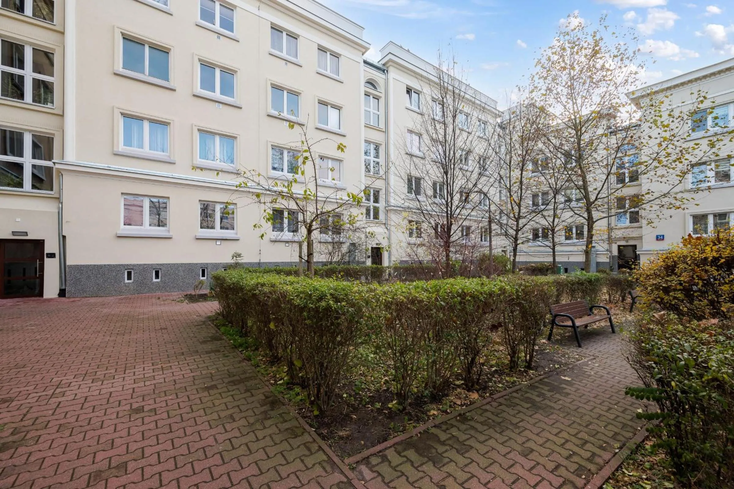 Neighbourhood in Stylish Cozy flat in Warsaw center