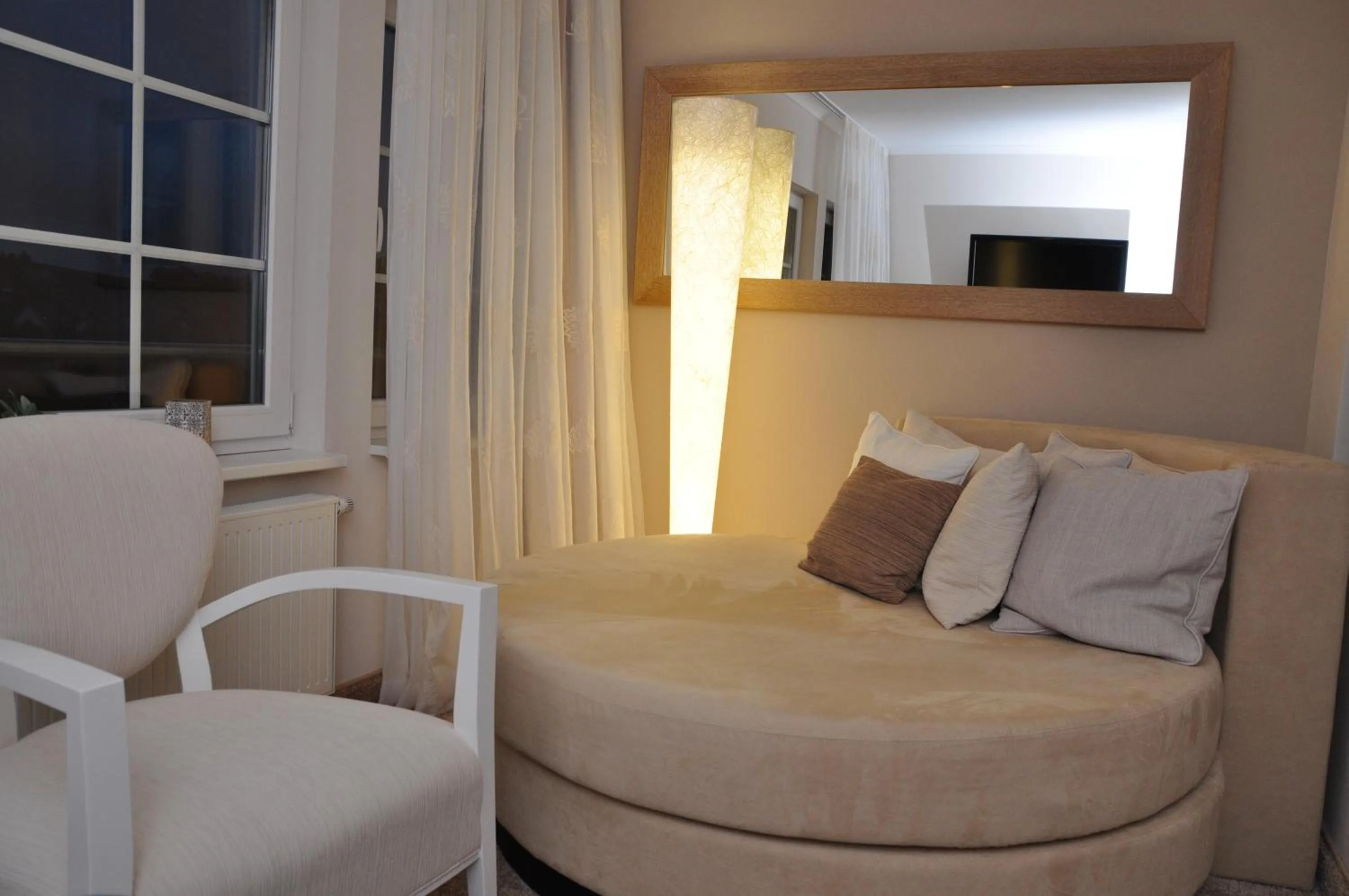 Photo of the whole room, Bed in Hotel Sauerländer Hof