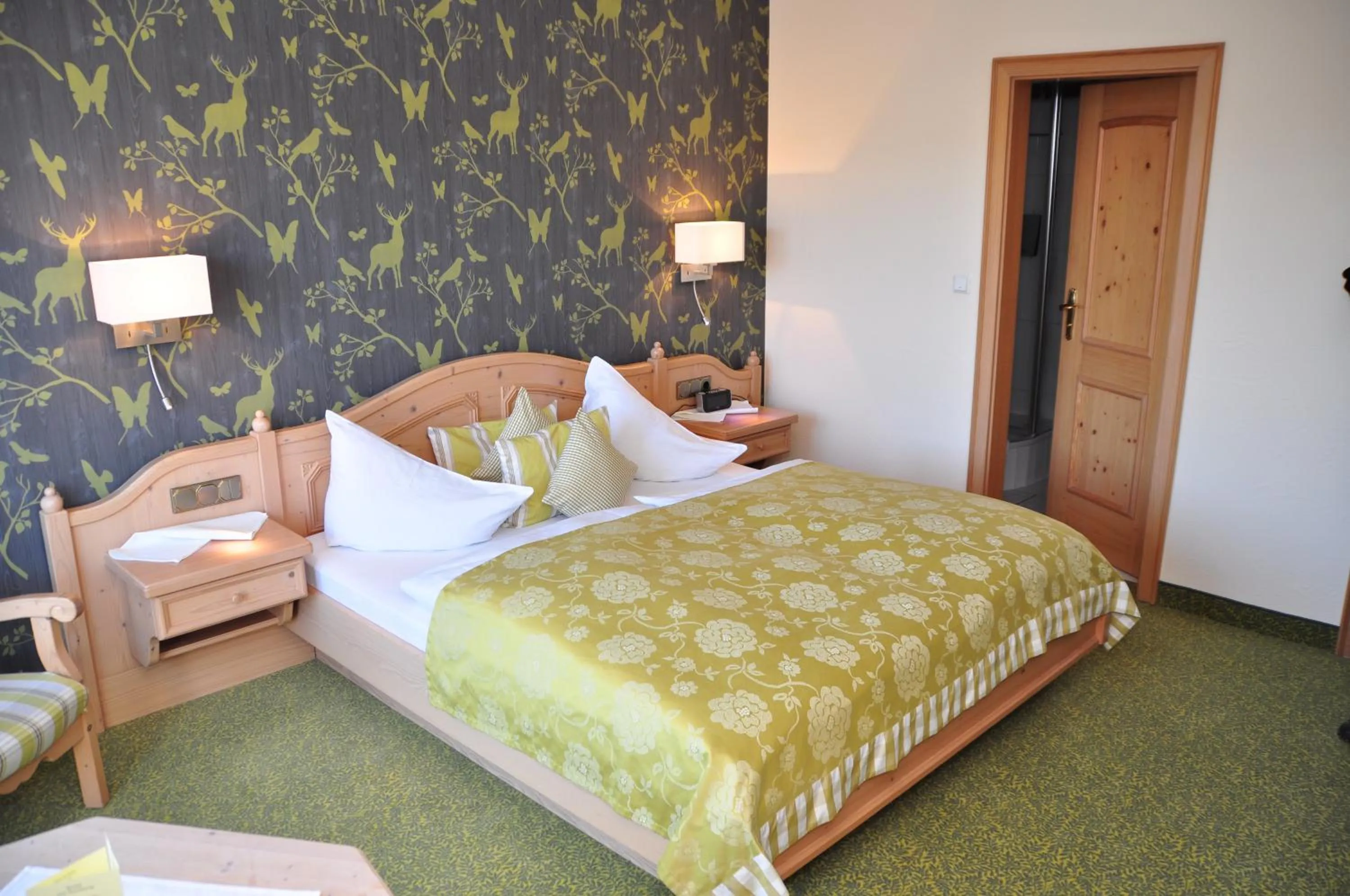 Photo of the whole room, Bed in Hotel Sauerländer Hof