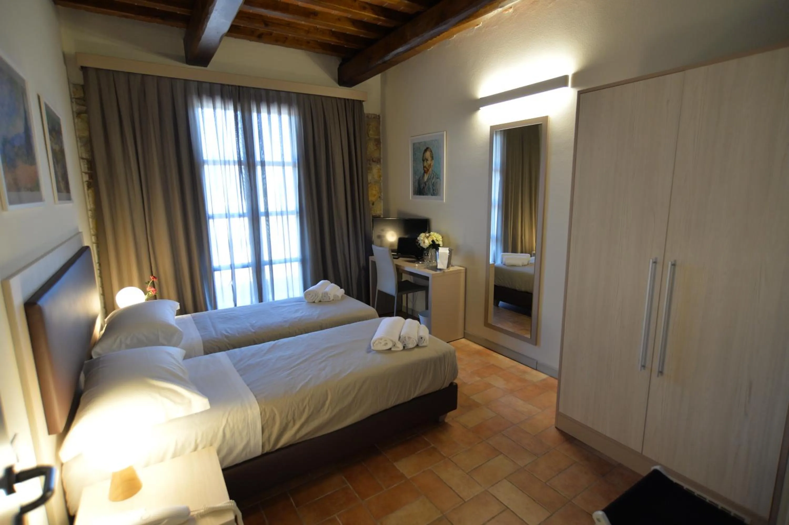 Photo of the whole room, Bed in Villa Nadar