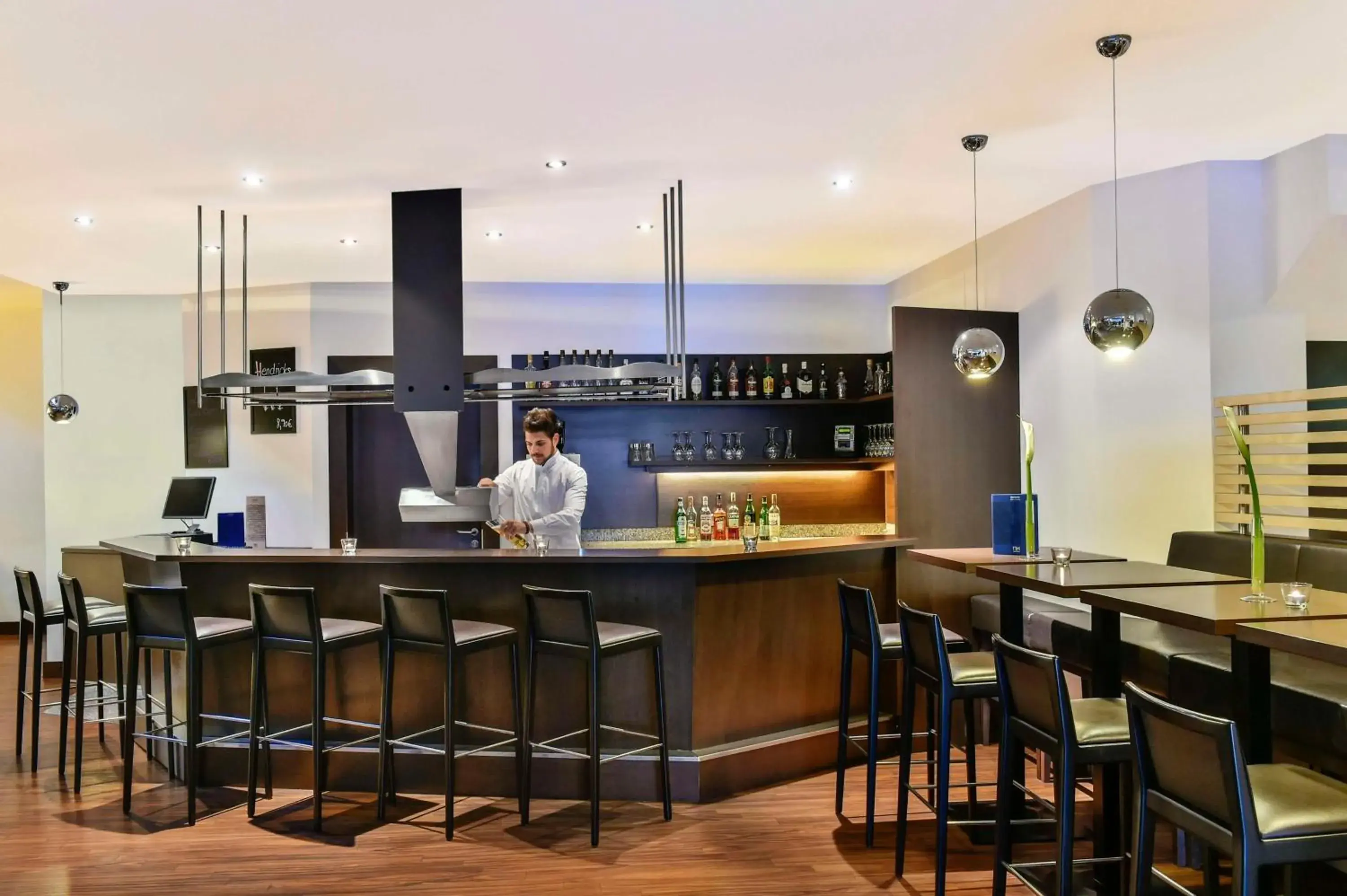 Lounge or bar in NH Mannheim Viernheim Lounge or bar in NH Mannheim Viernheim