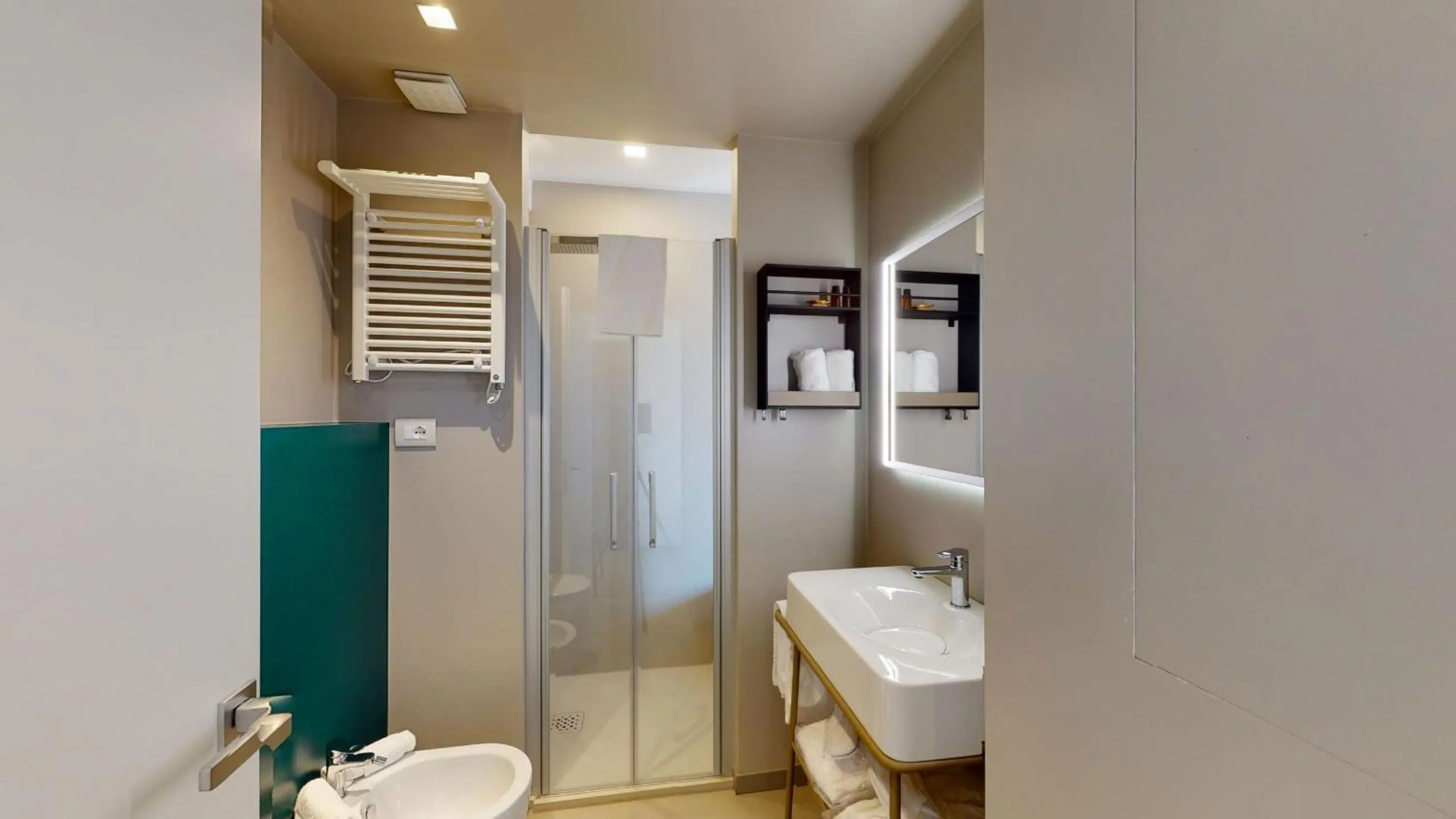 Bathroom in DIVA HOTEL LIGNANO - Adults Only