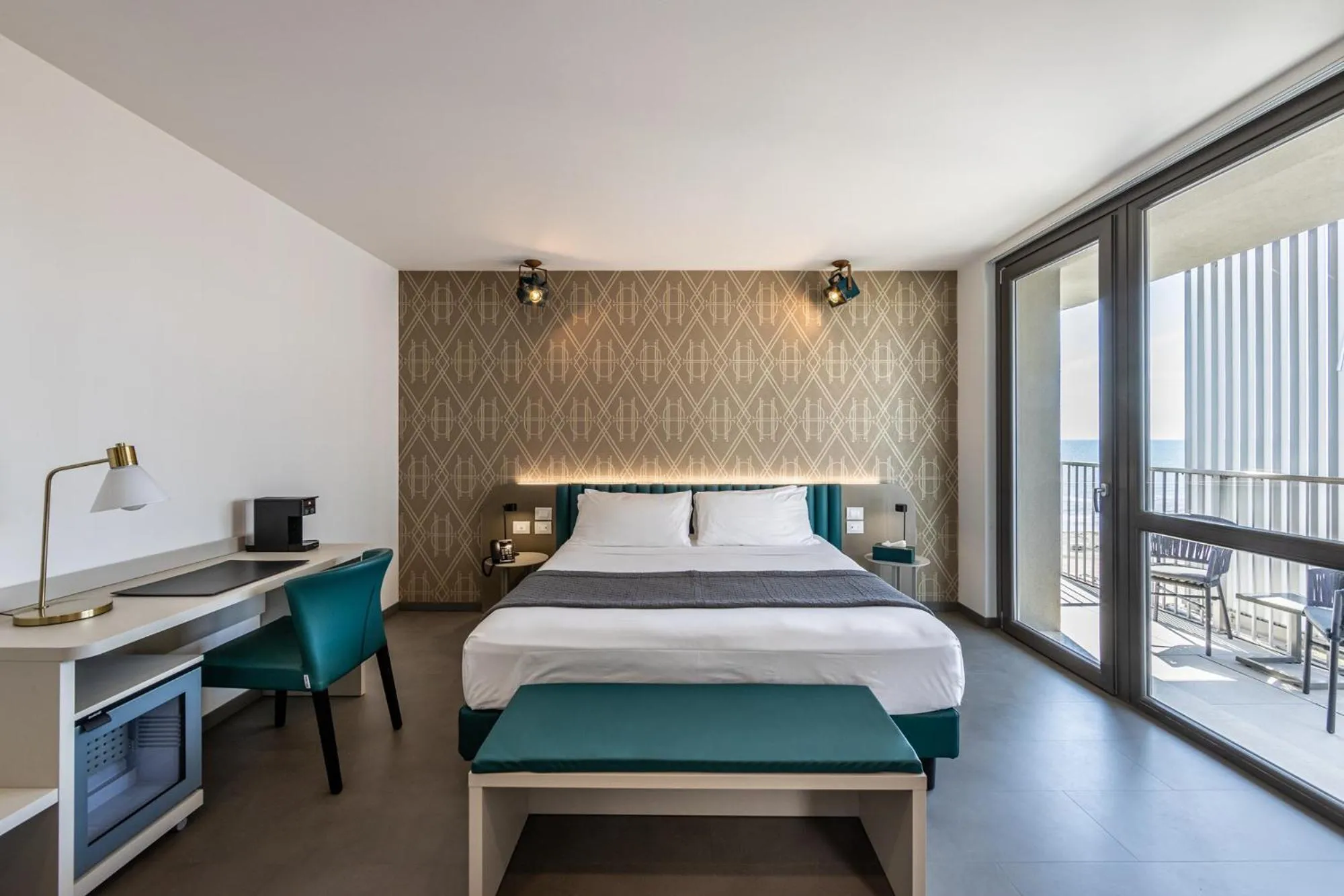 Photo of the whole room, Bed in DIVA HOTEL LIGNANO - Adults Only