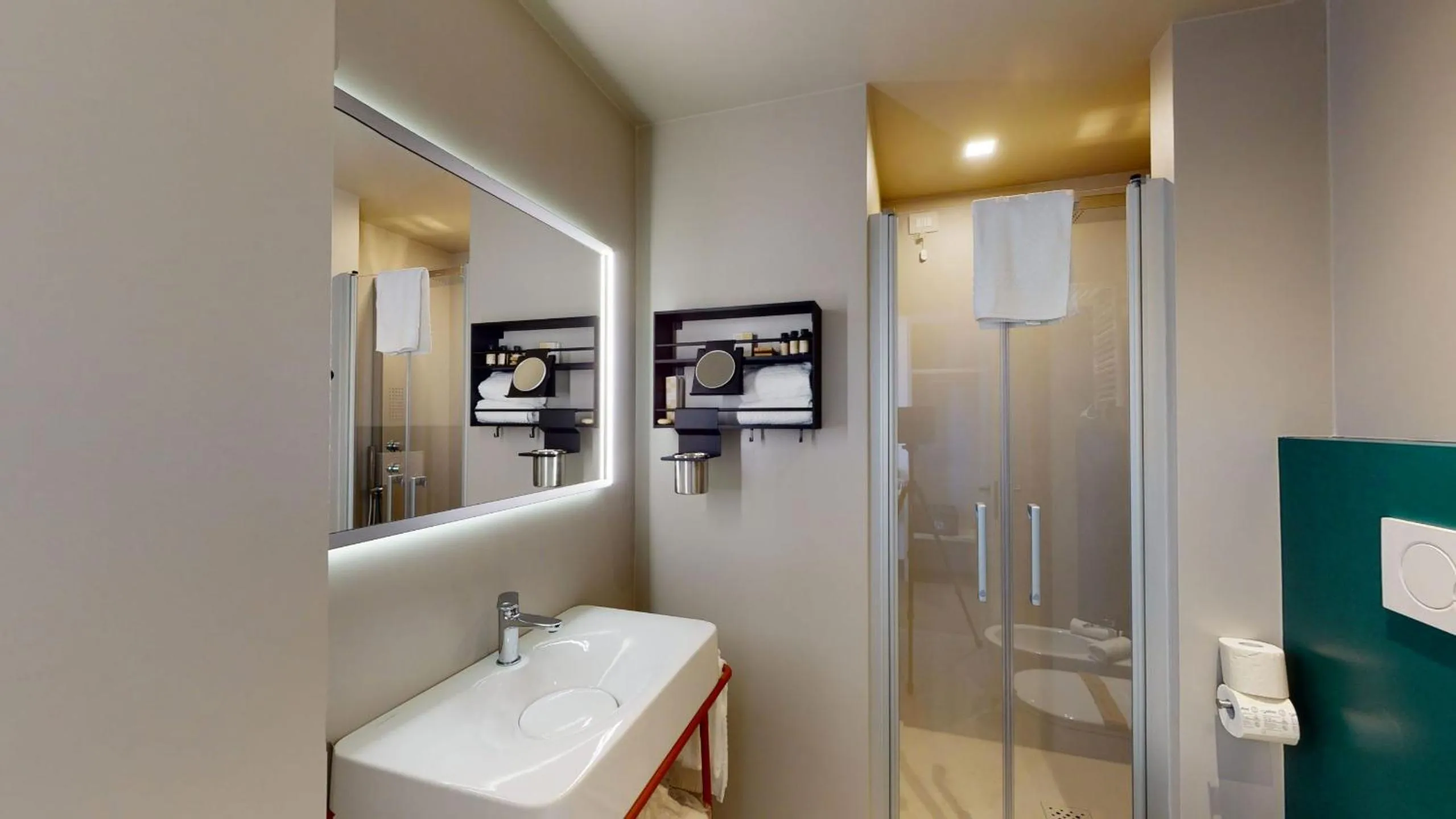 Bathroom in DIVA HOTEL LIGNANO - Adults Only