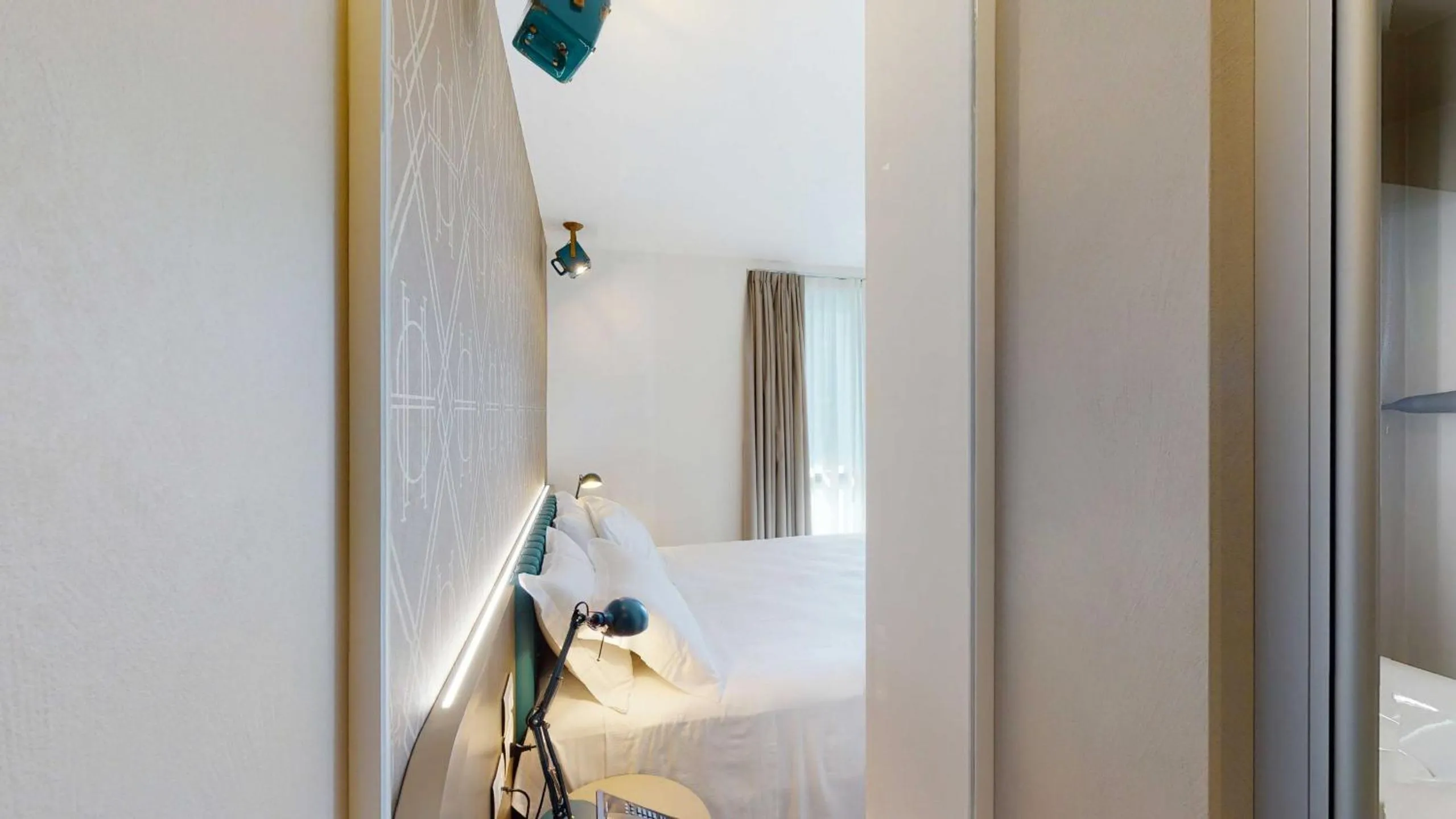 Bed in DIVA HOTEL LIGNANO - Adults Only