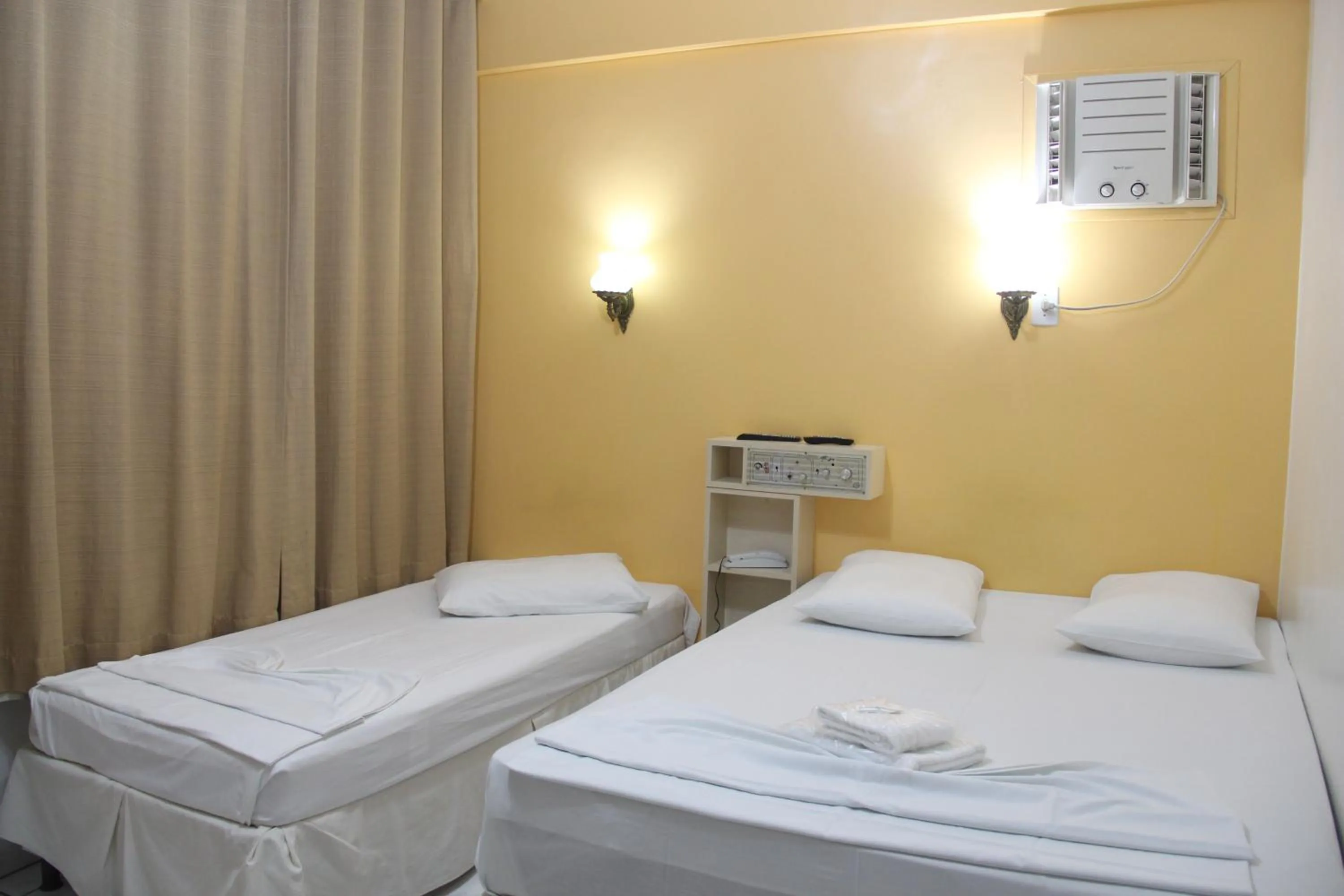 Bedroom, Bed in Oasis Chartouni Hotel