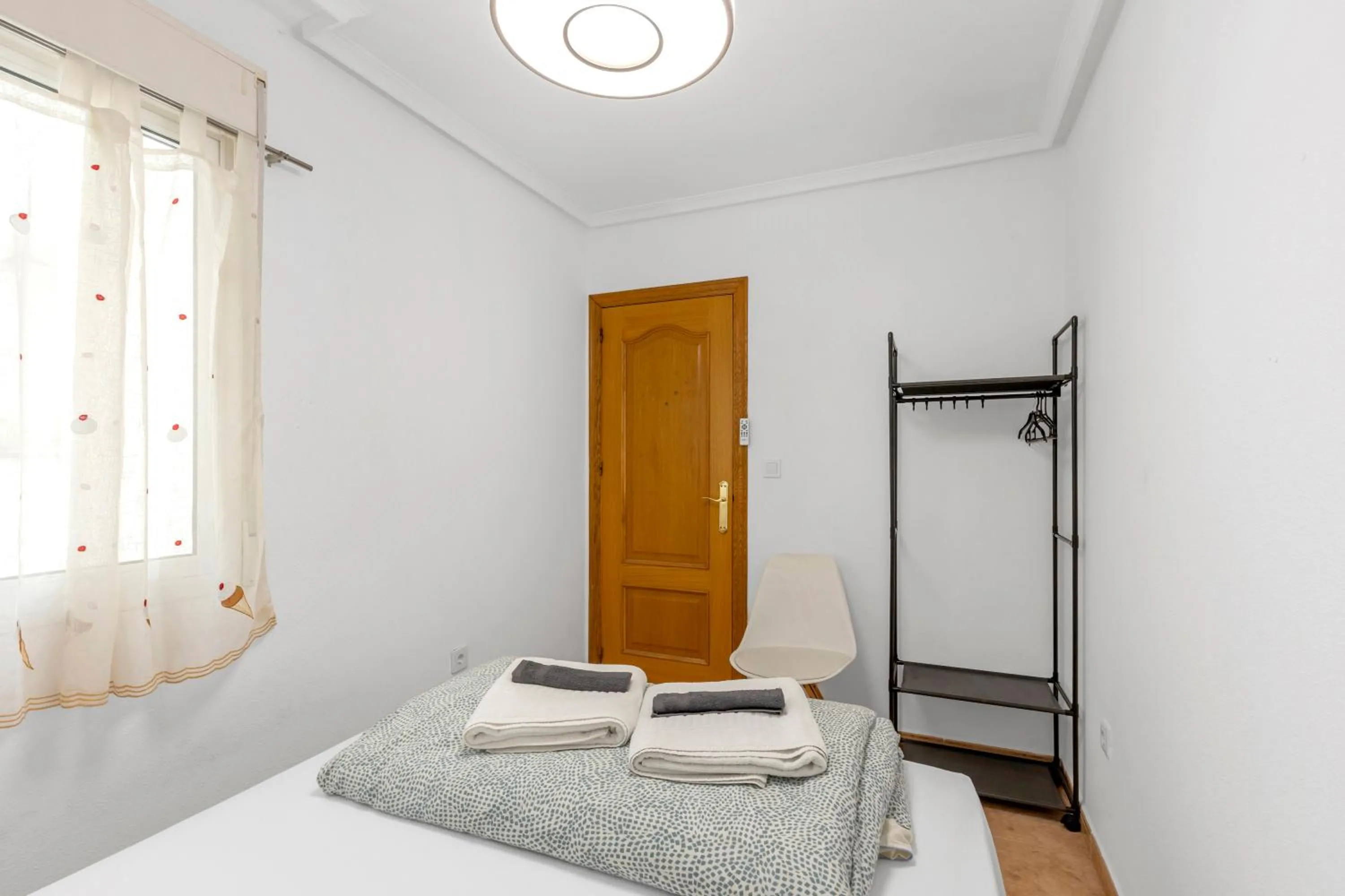 Bed in Homely Apartments Alcatri