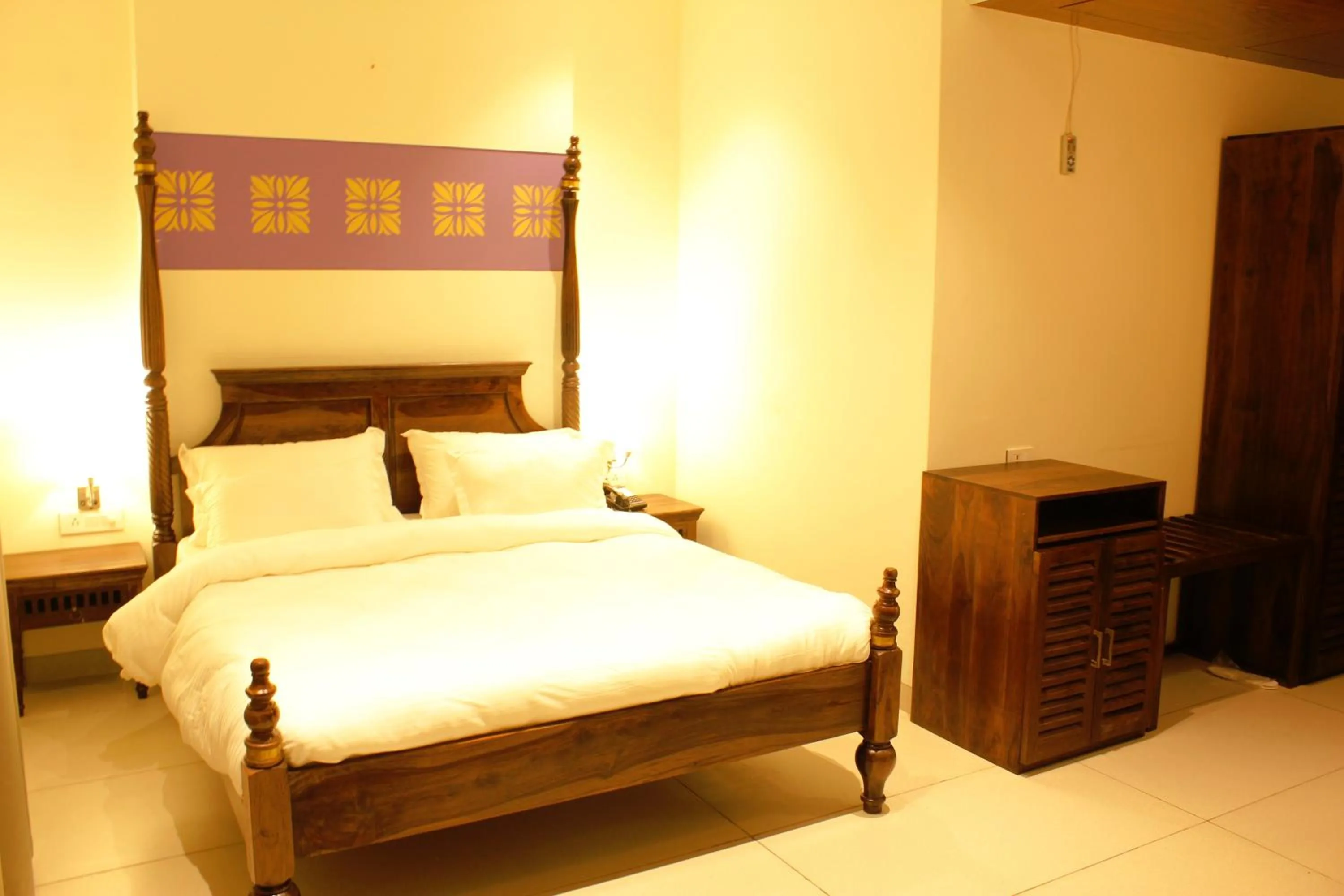 Bed in The Vrindwoods