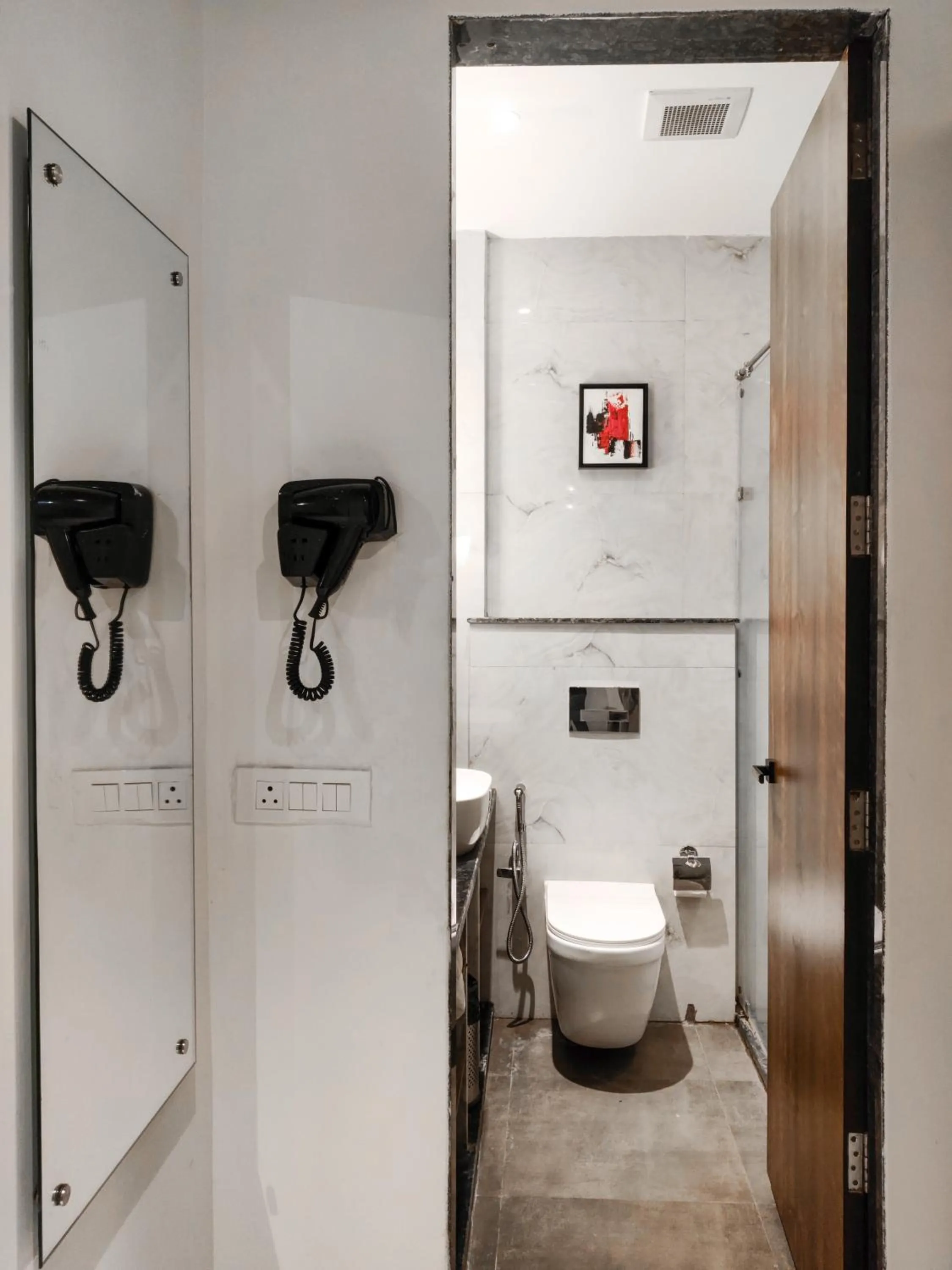 Bathroom in The Vrindwoods