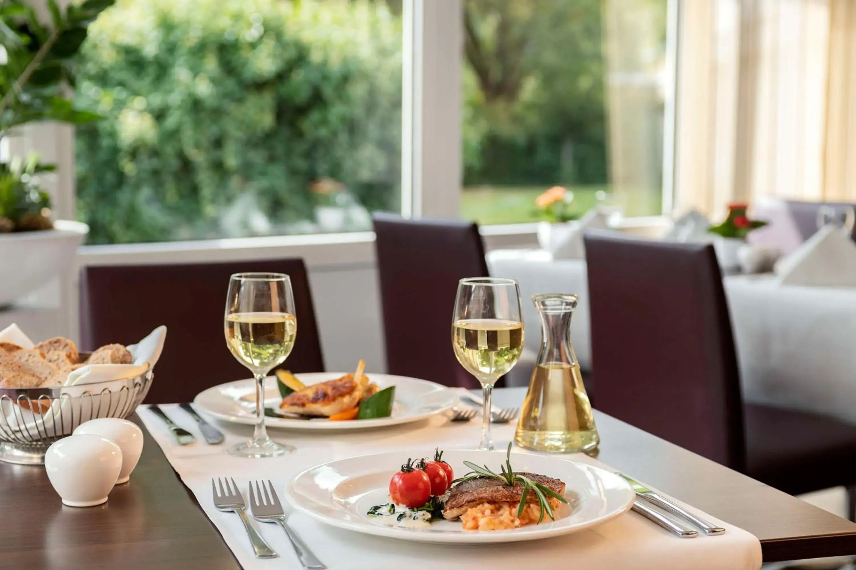 Restaurant/places to eat in NH Weinheim Restaurant/places to eat in NH Weinheim