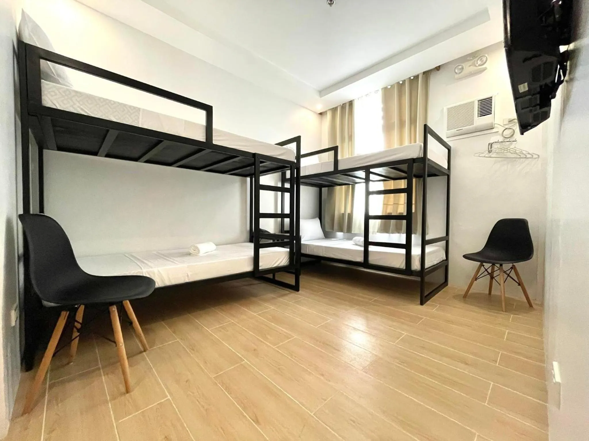 Bedroom, Bed in Bambu Suites