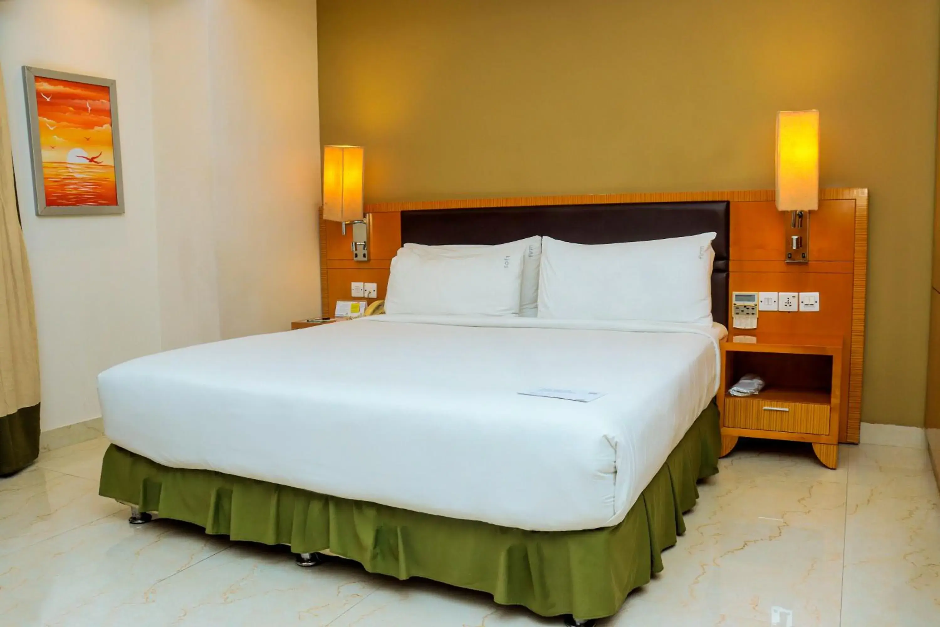 Bed in Holiday Inn Dar Es Salaam by IHG Bed in Holiday Inn Dar Es Salaam by IHG