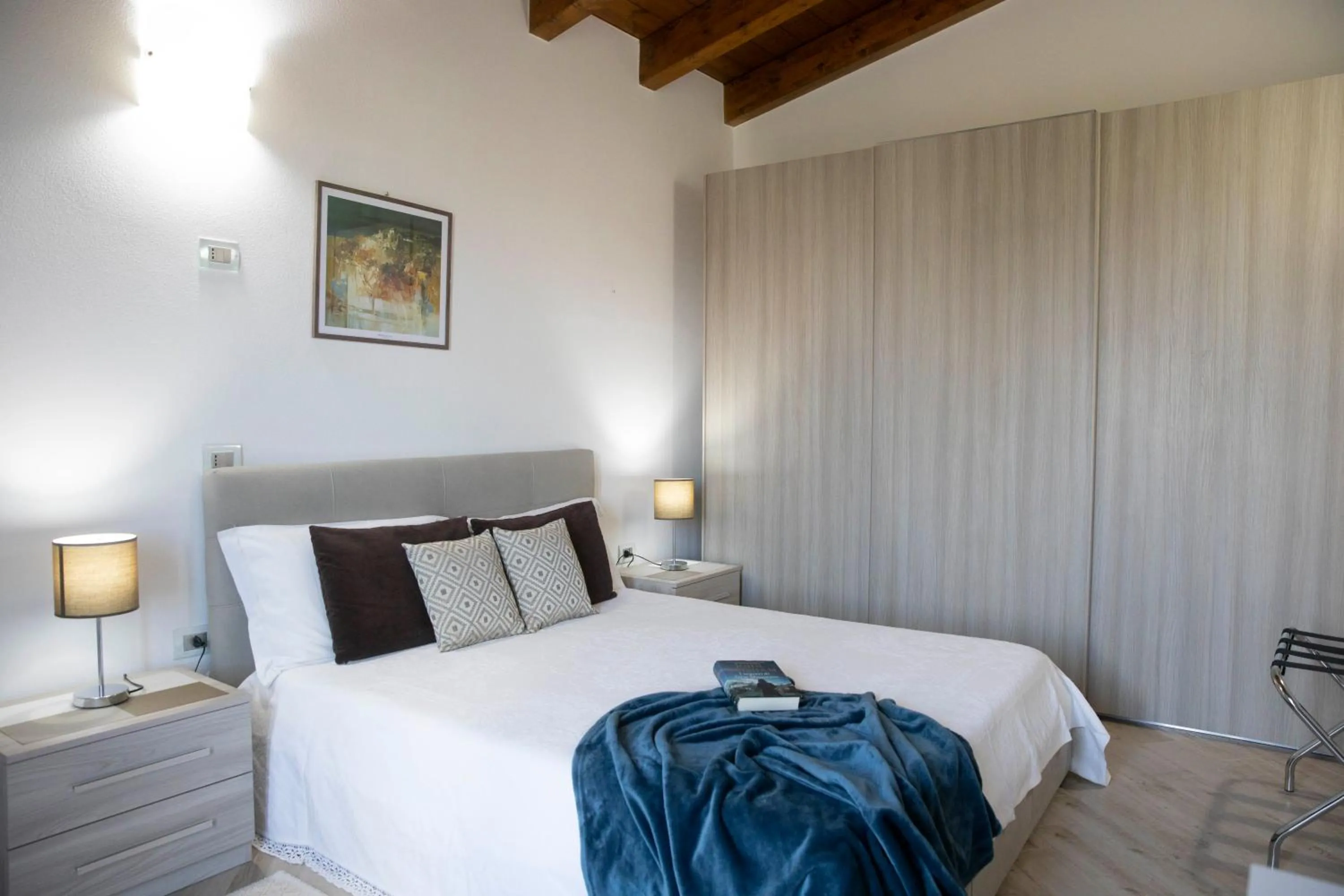 Bed in Irilor Luxury B&B