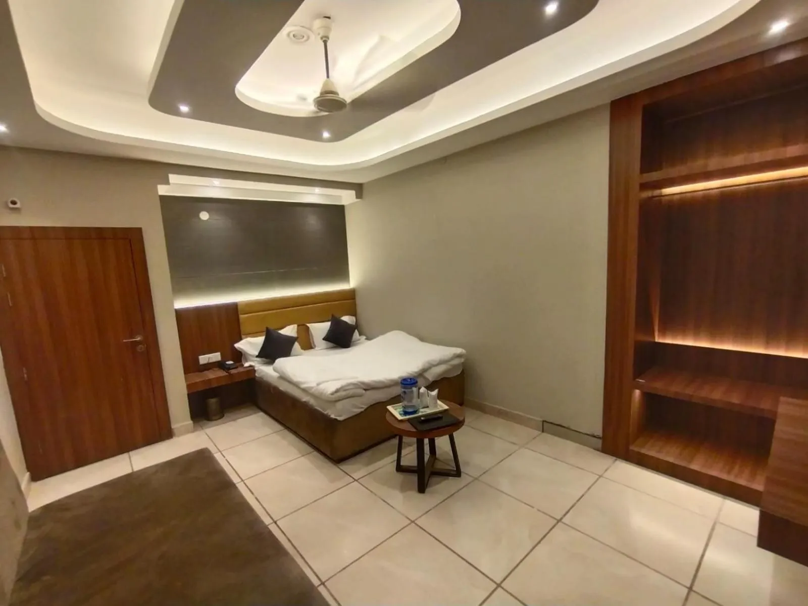 Bed in Hotel Gagan Plaza