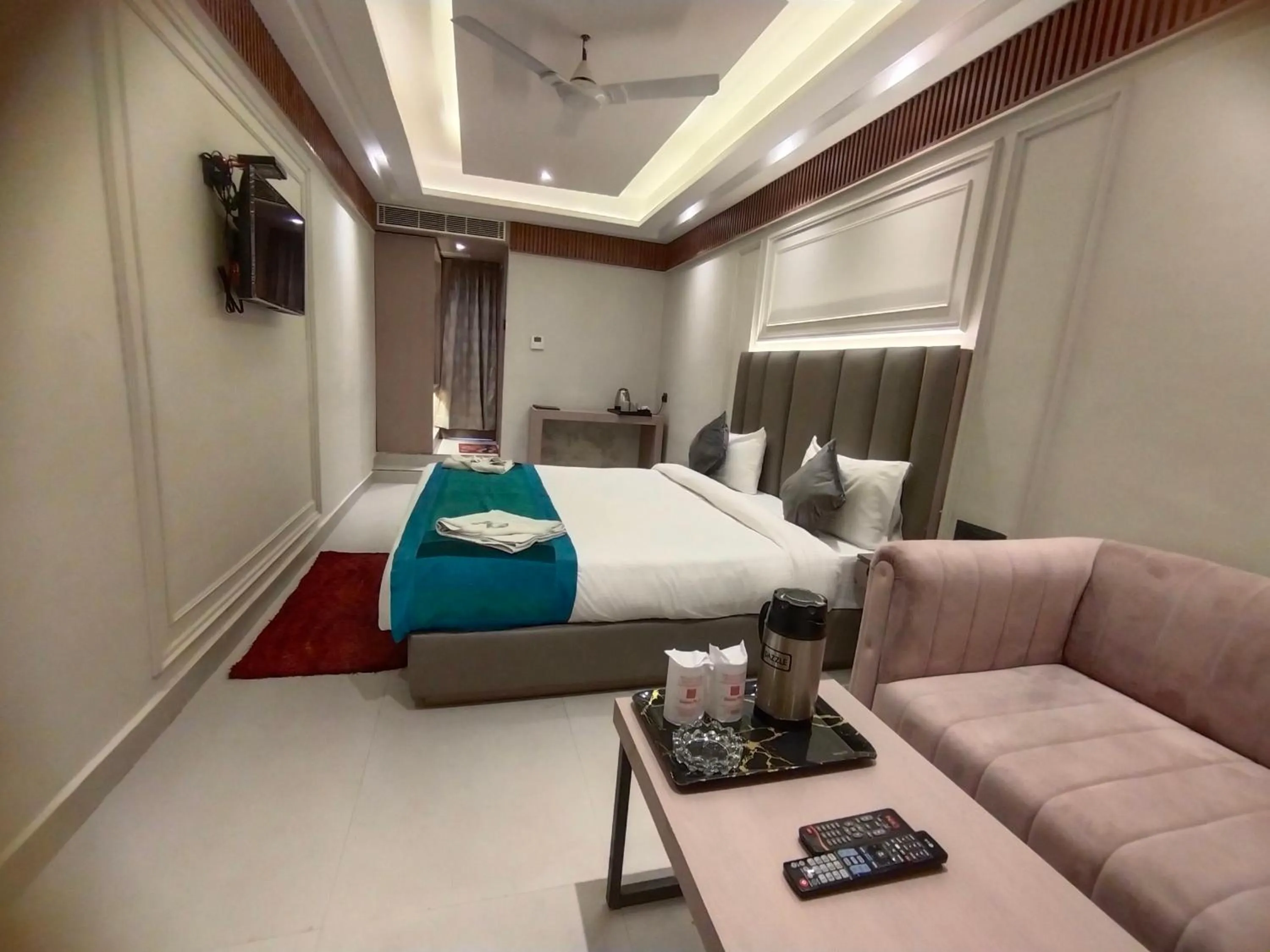 Bed in Hotel Gagan Plaza