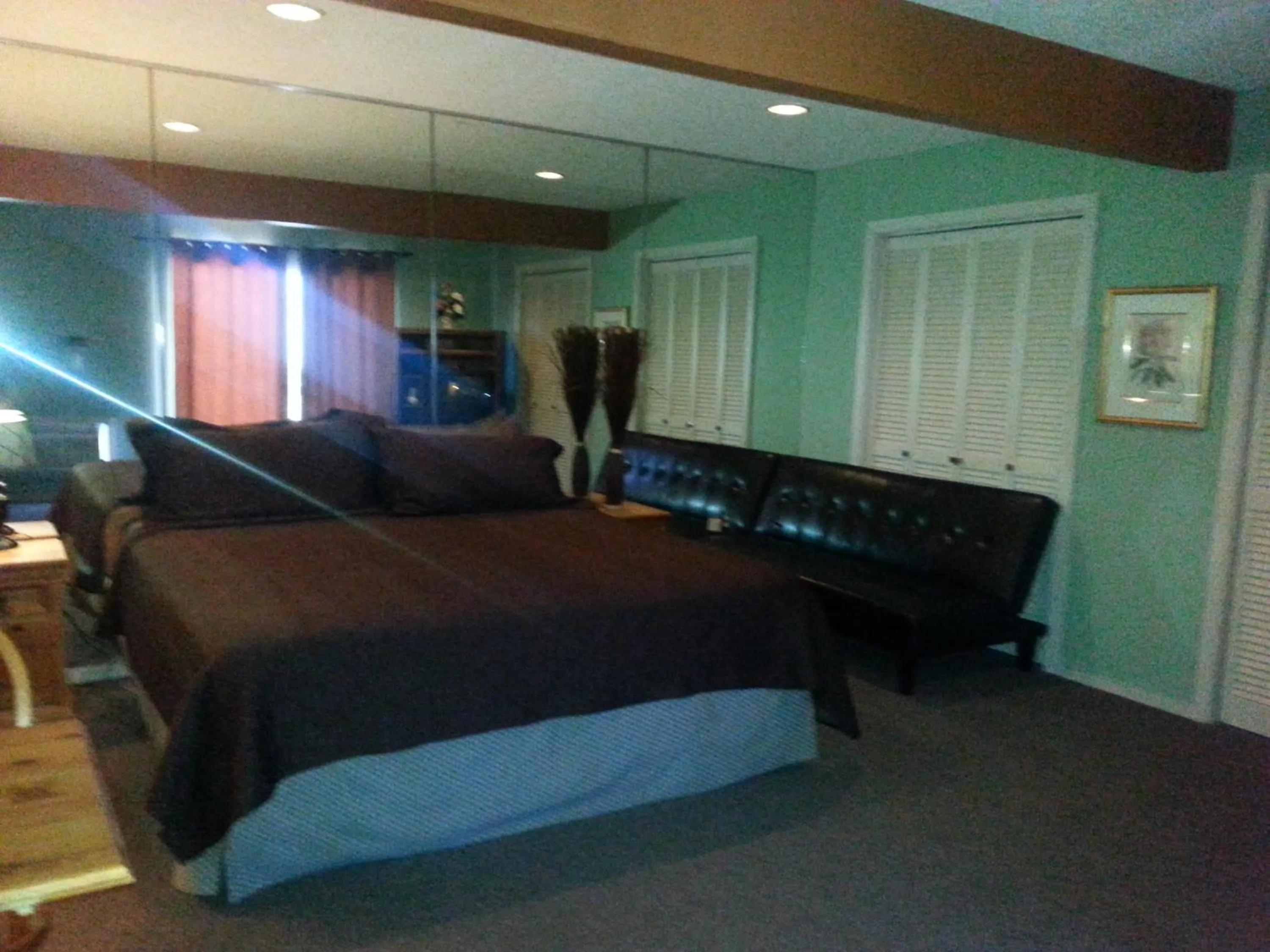 Bedroom, Bed in Lodge At Turkey Cove