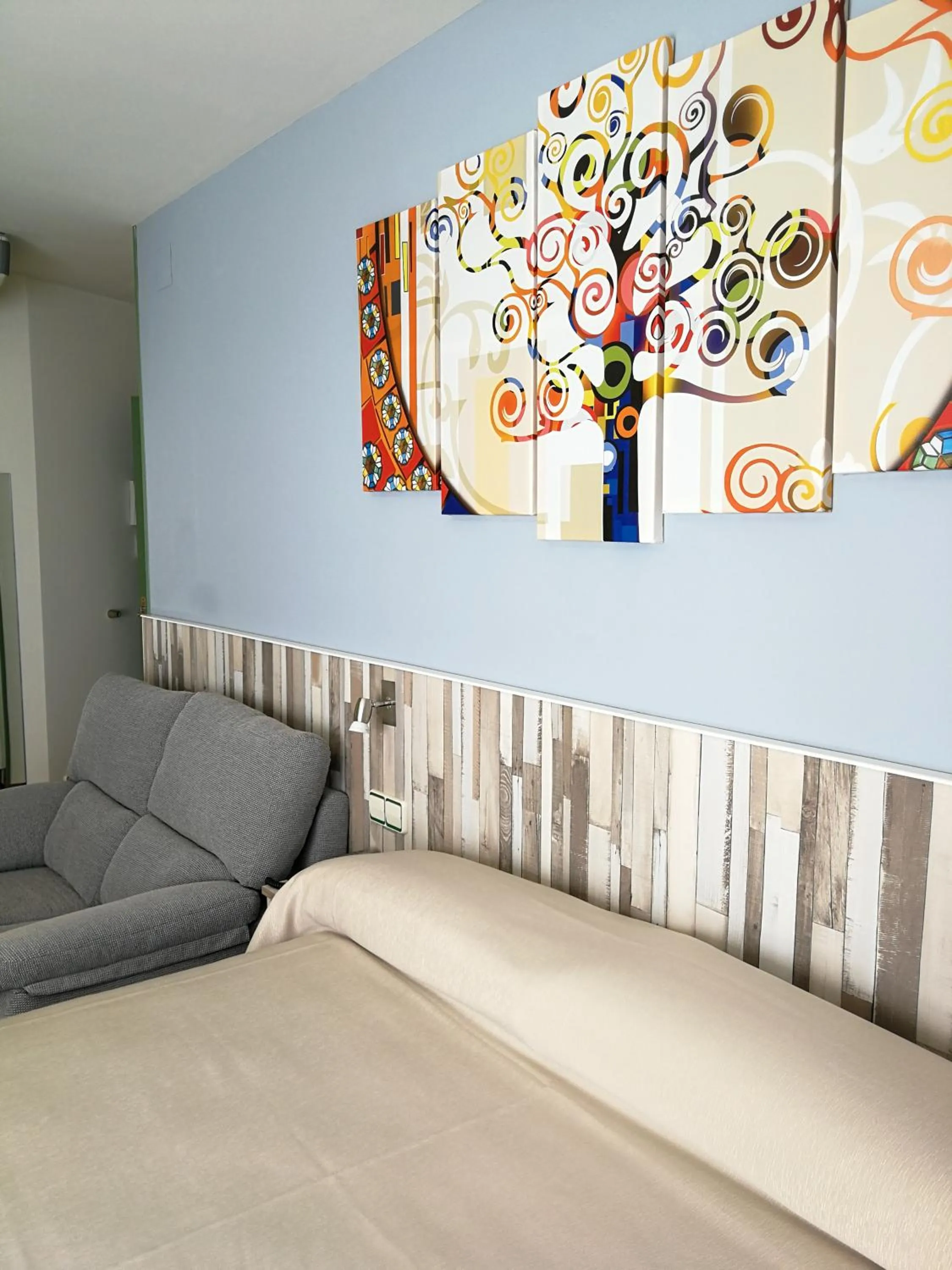 Photo of the whole room, Bed in Hotel Apartamentos Aralso