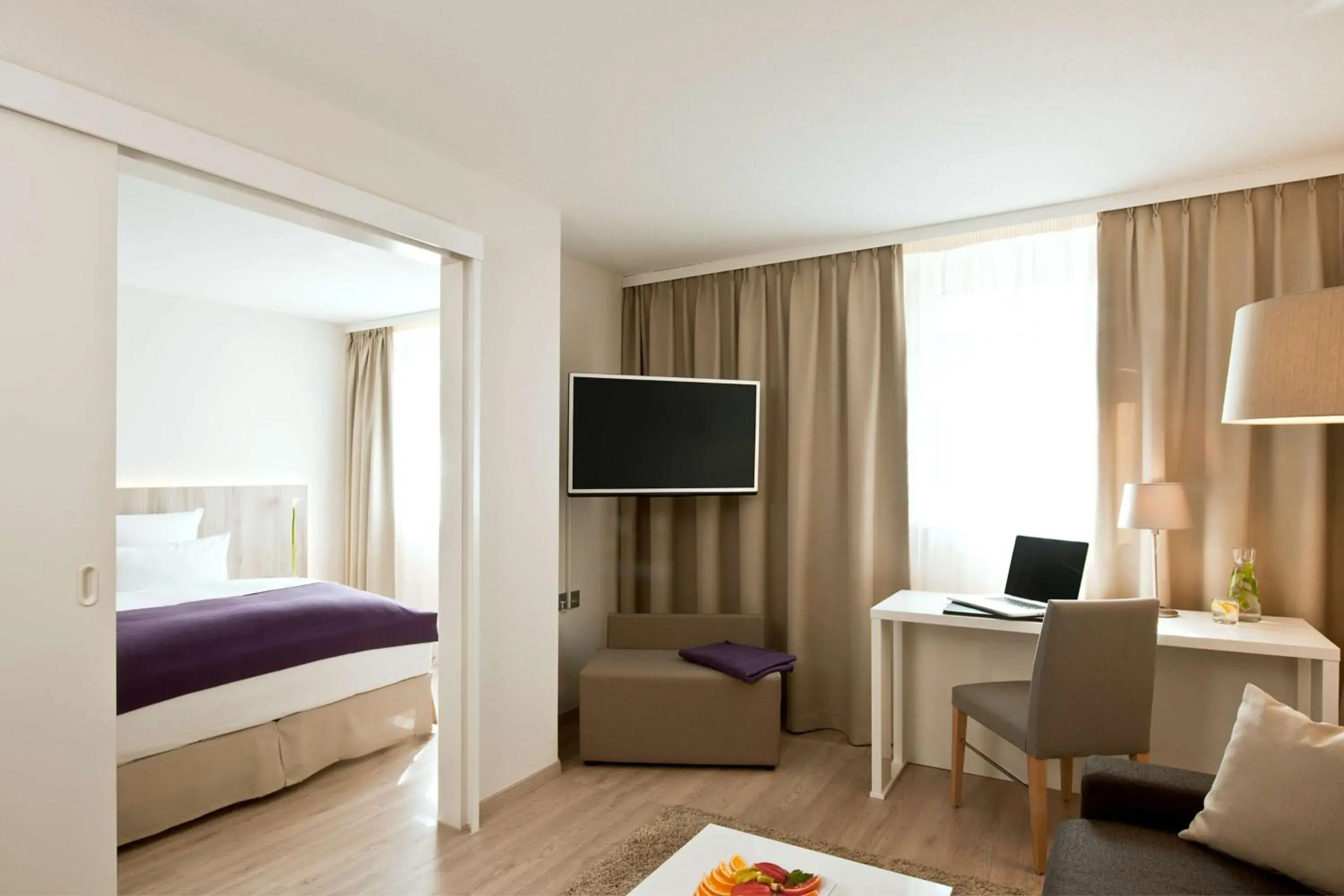 Photo of the whole room, Bed in NH Fürth Nürnberg Photo of the whole room, Bed in NH Fürth Nürnberg