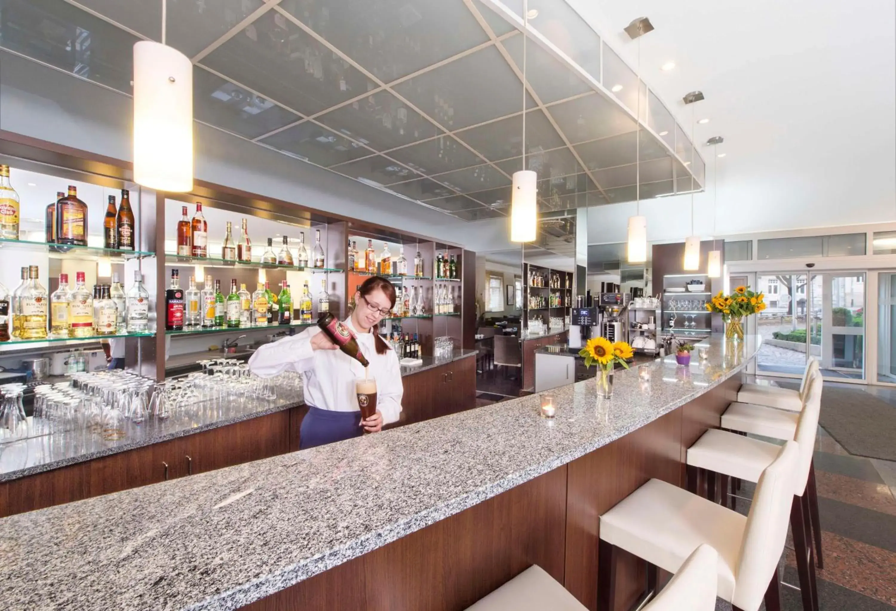 Lounge or bar in NH Fürth Nürnberg Lounge or bar in NH Fürth Nürnberg