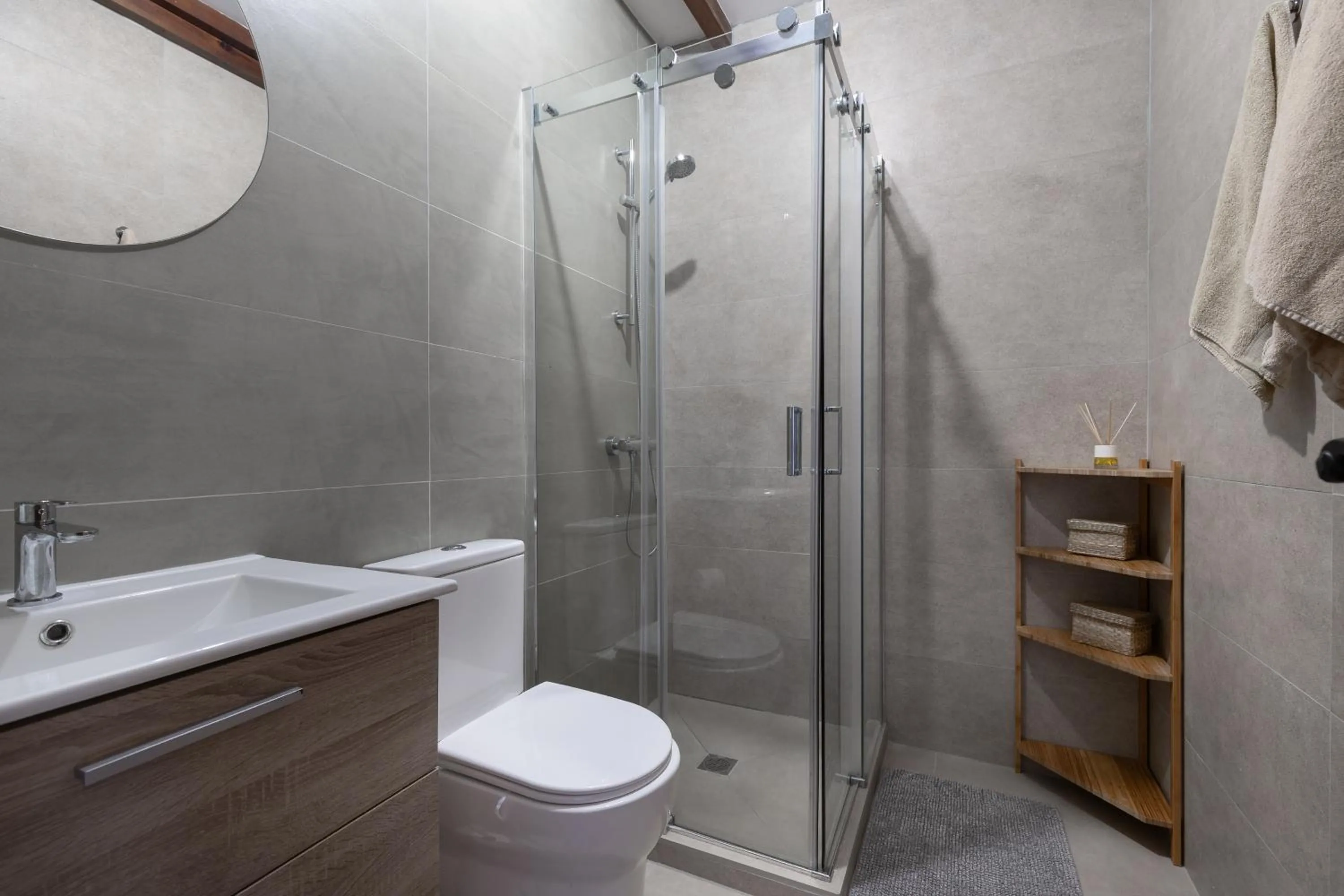 Shower in La Granja de Antonio