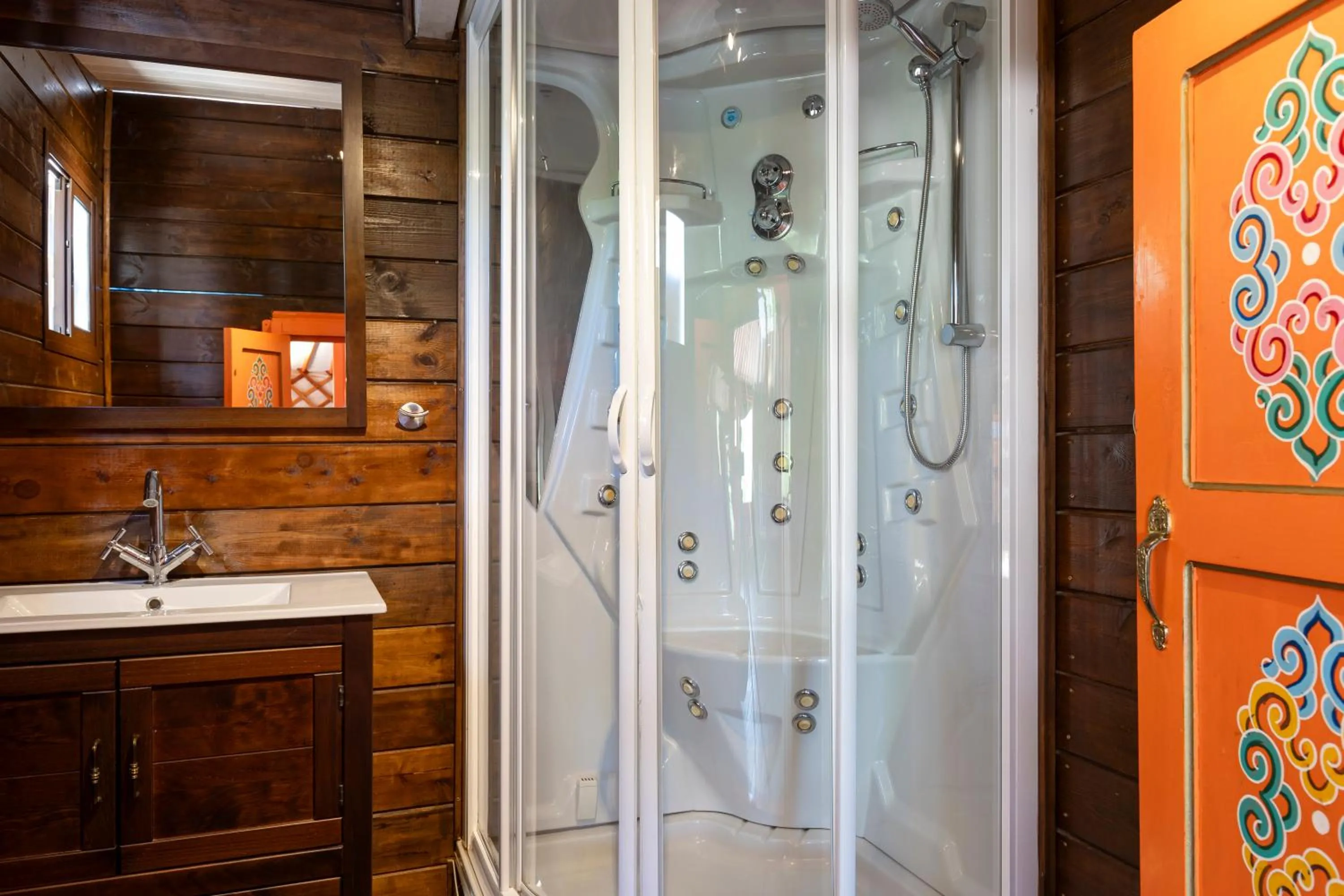 Shower in La Granja de Antonio