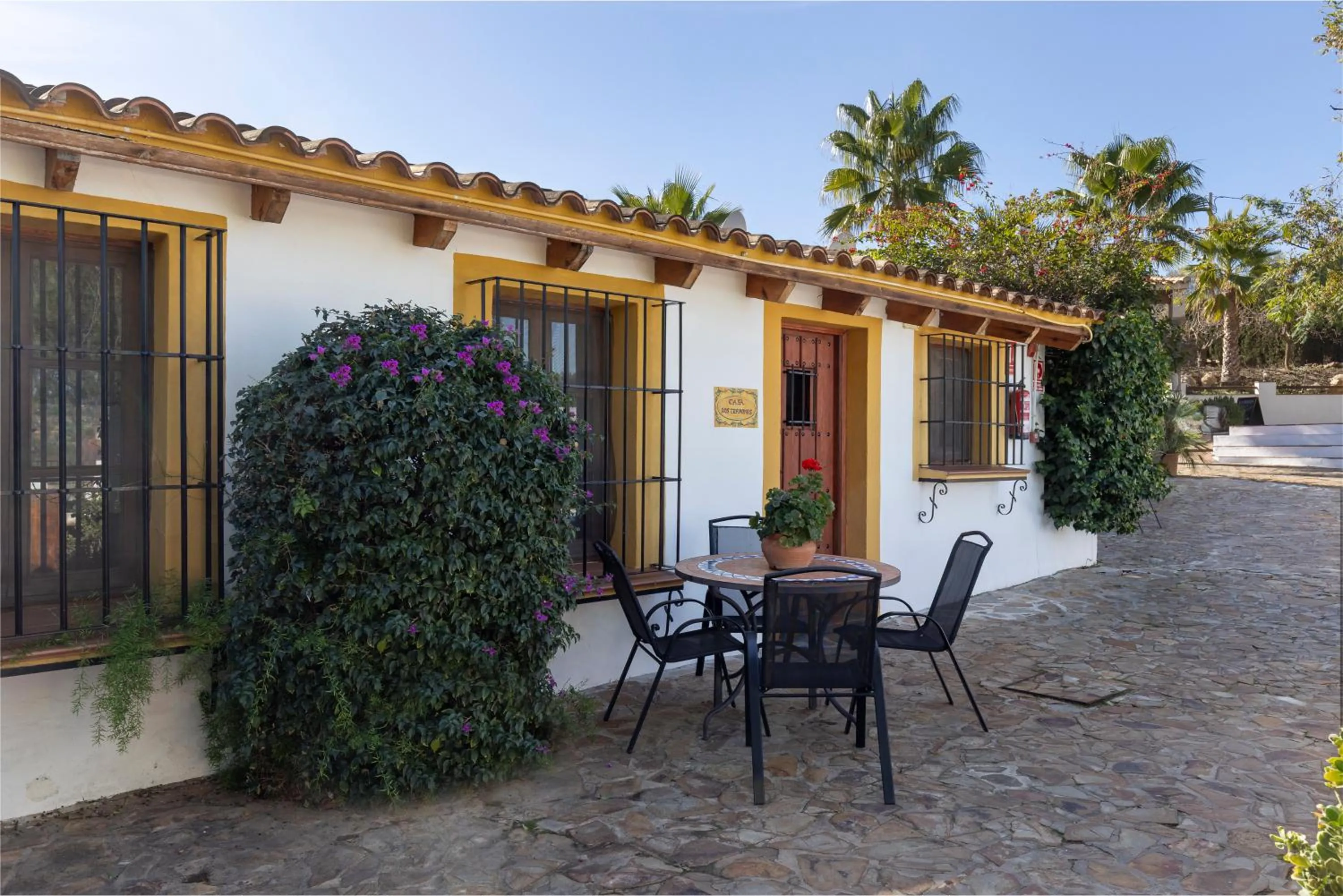 Property building in La Granja de Antonio