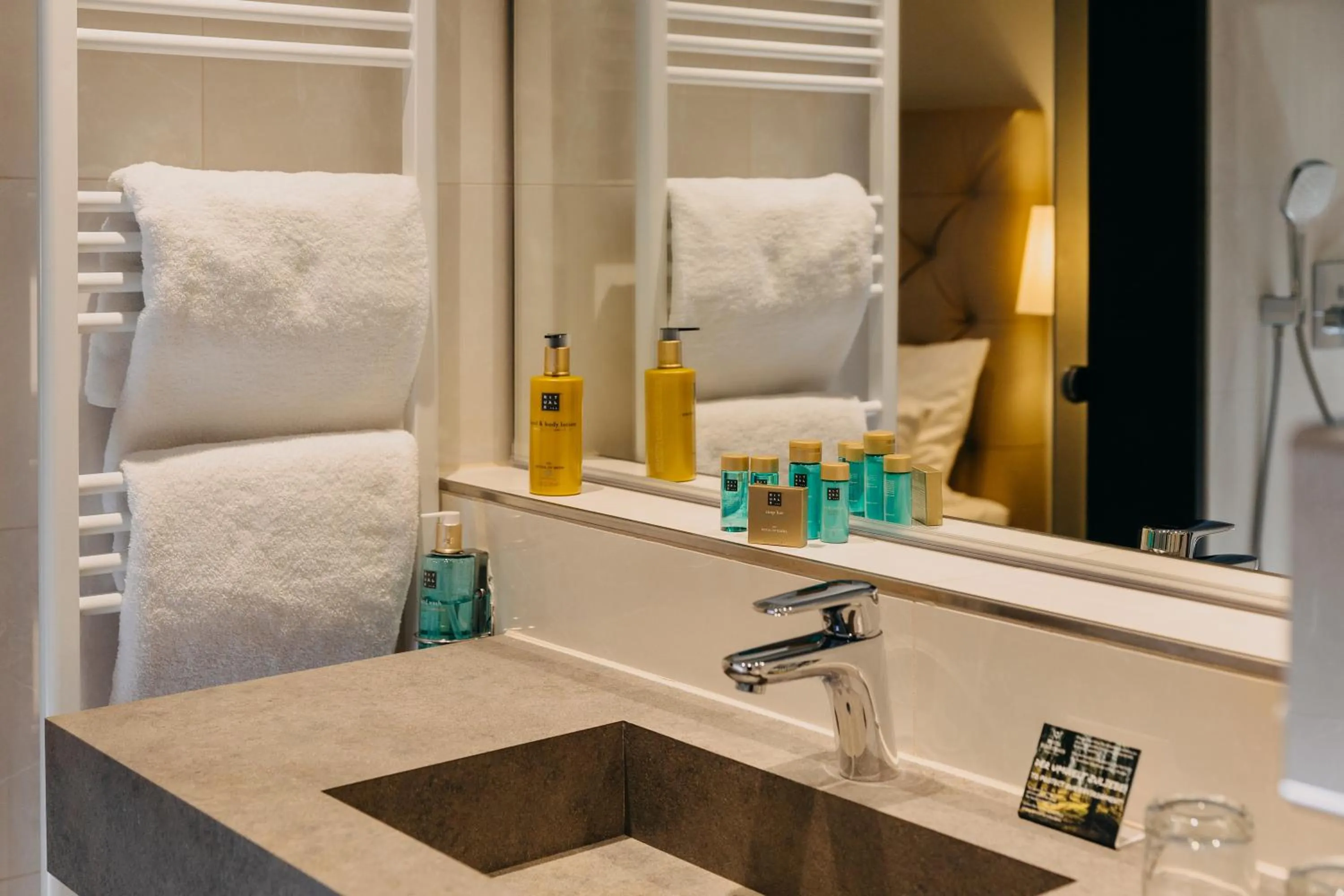 Bathroom in Hotel Forsthaus Nürnberg Fürth