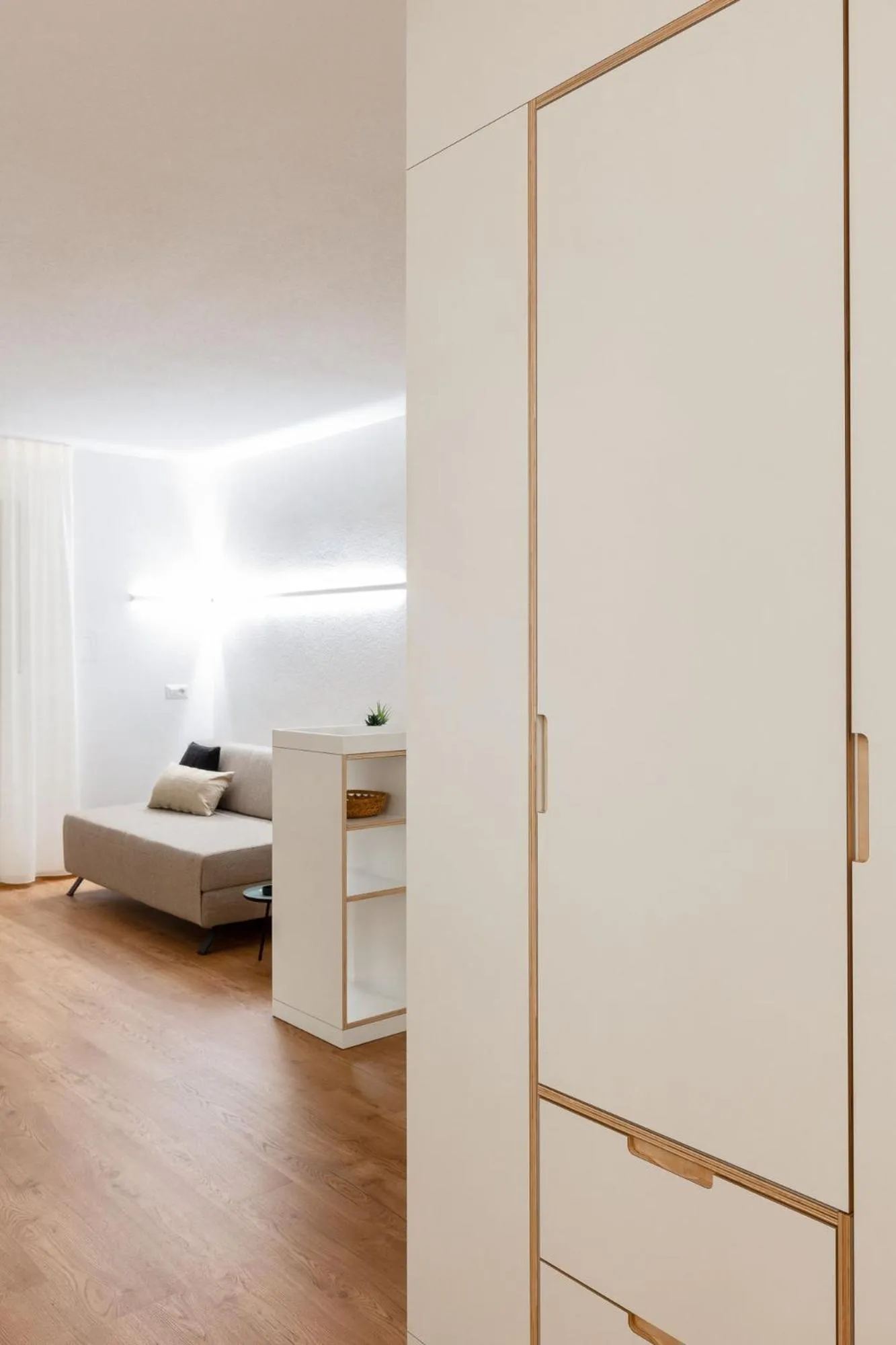 Living room, Bed in Hus Appartement - Nr. 4