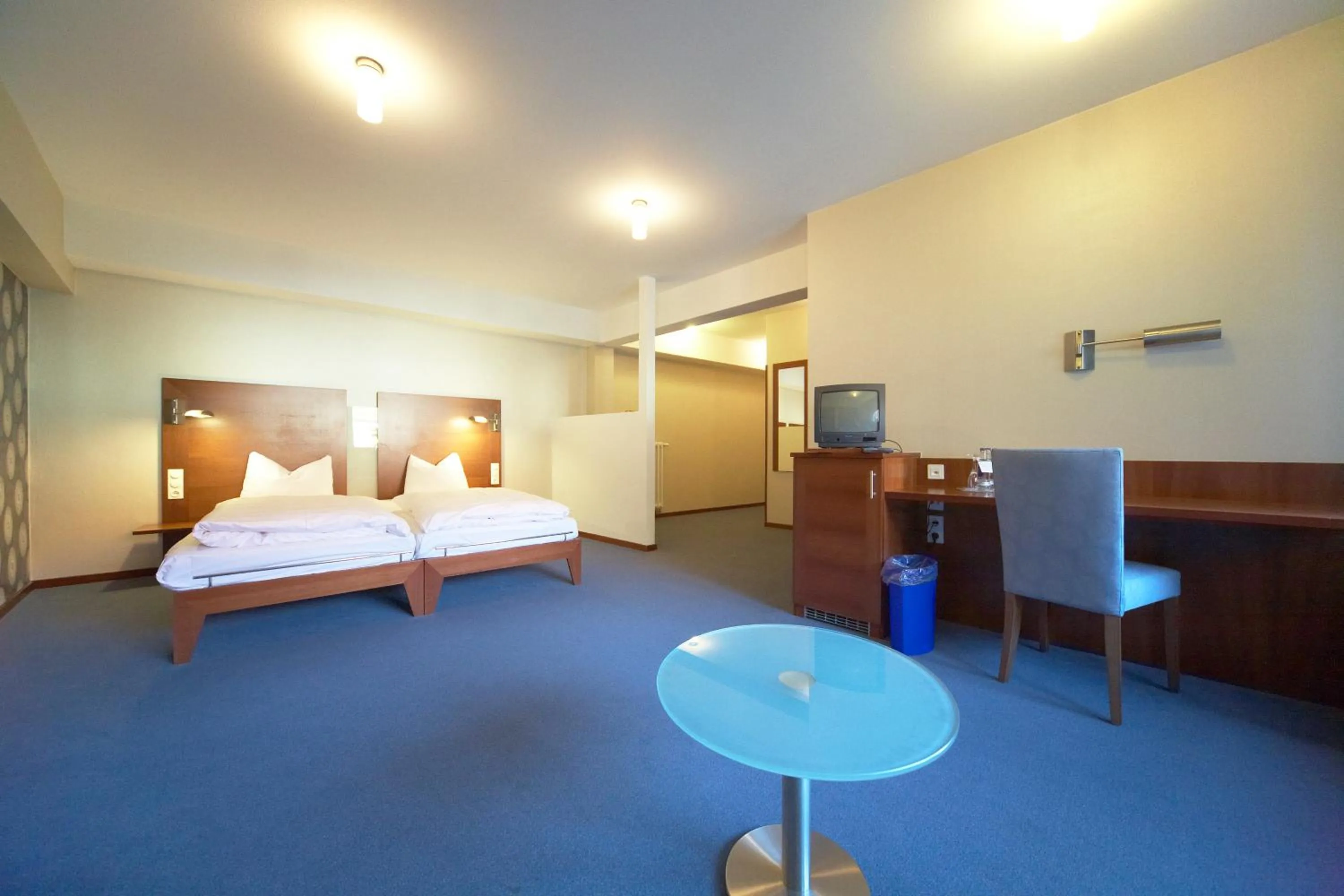 Bed in Landhotel zum Schwanen mit Restaurant Mona Liza