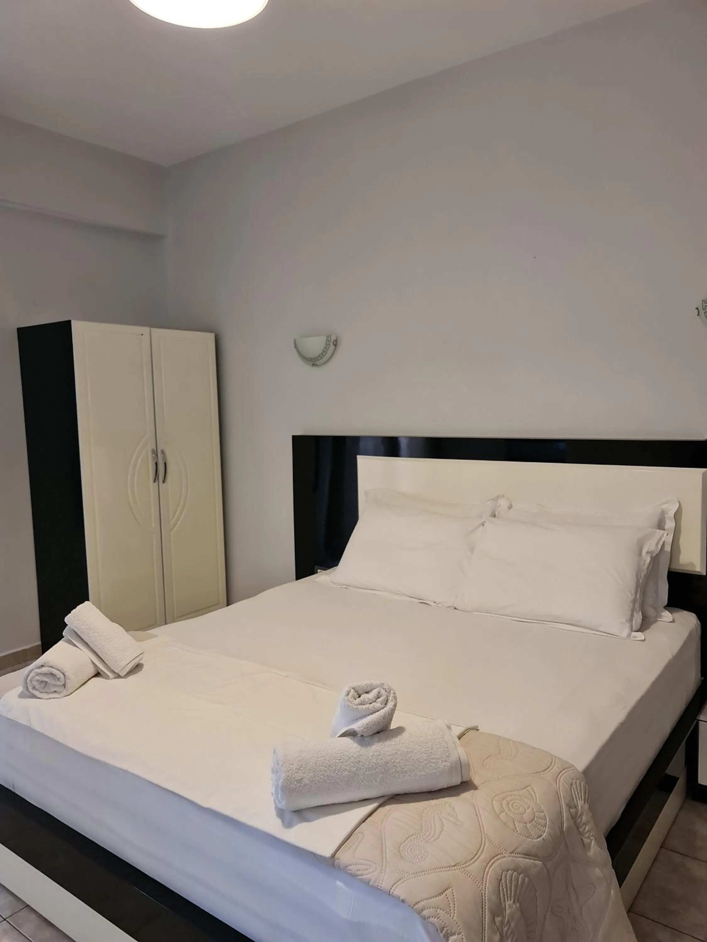 Bed in Hotel Ardiani